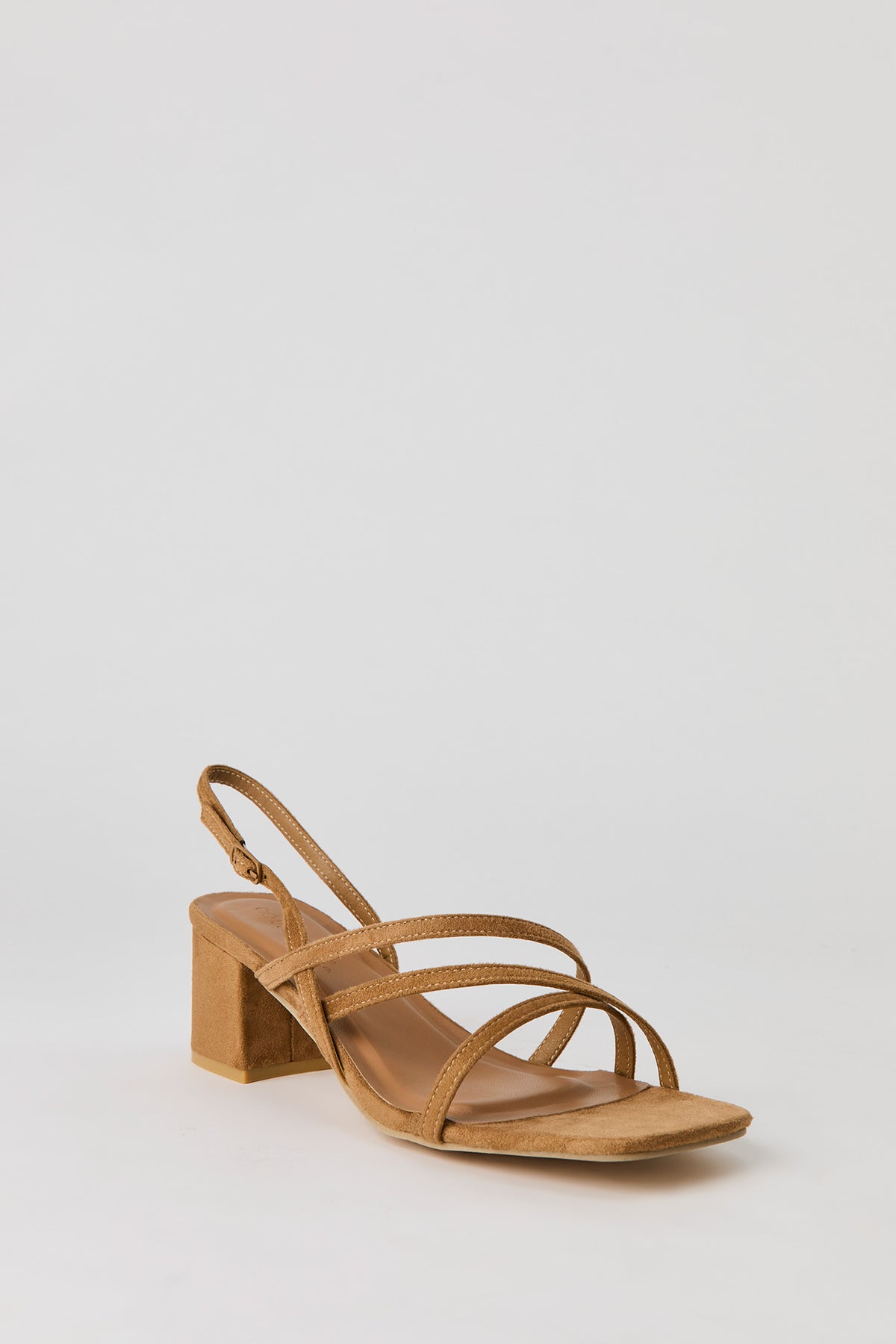 Vue alternative 2. Chaussure à talon bloc et lanière en similisuède
