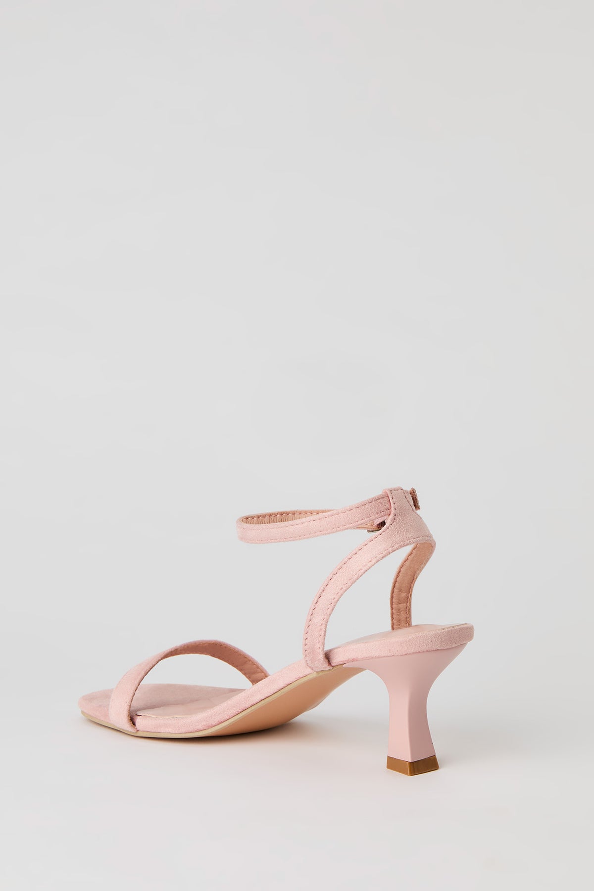 Vue alternative 4. Escarpins à talons bobine avec brides