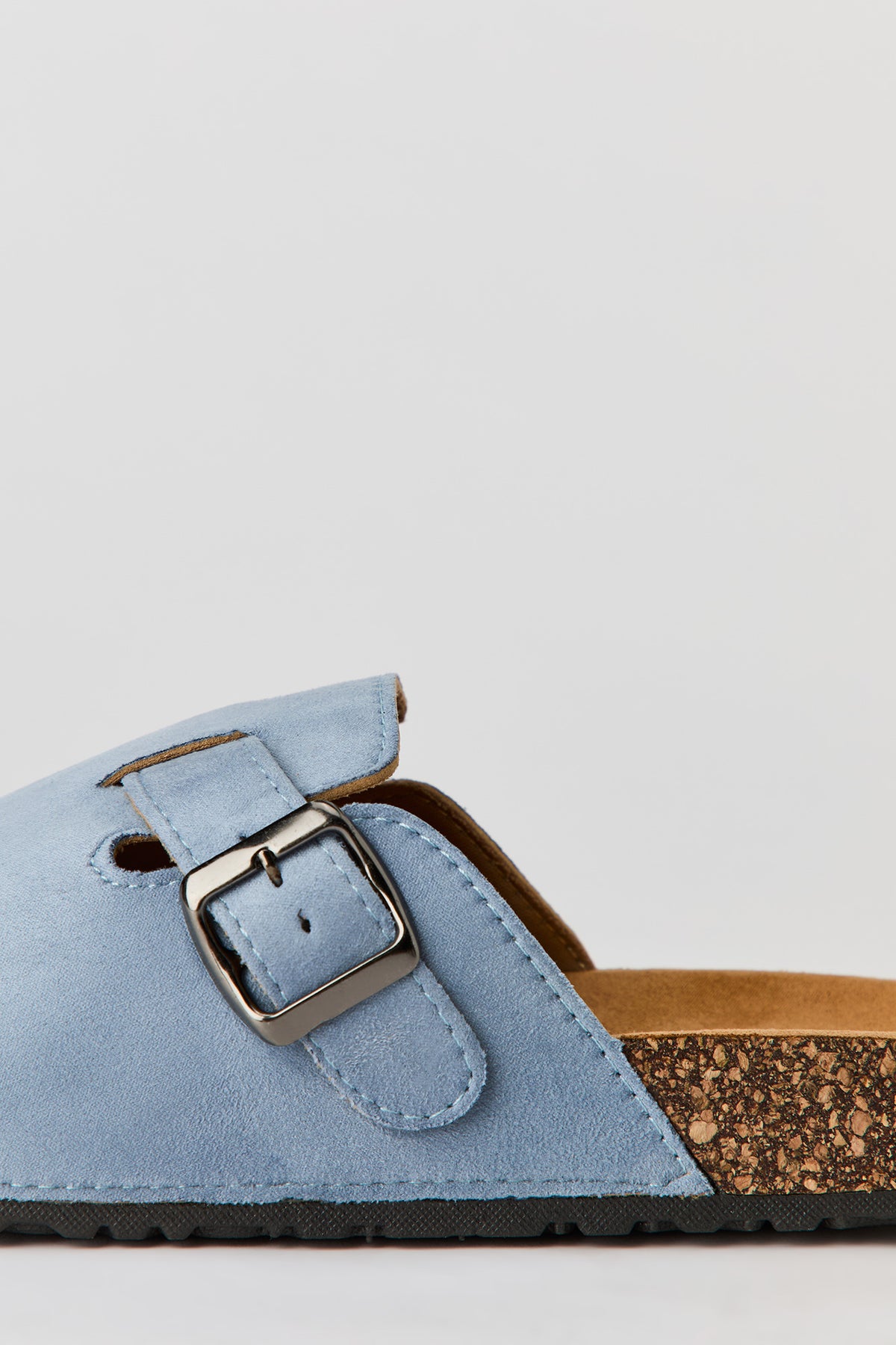Vue alternative 4. Chaussure à semelle en liège