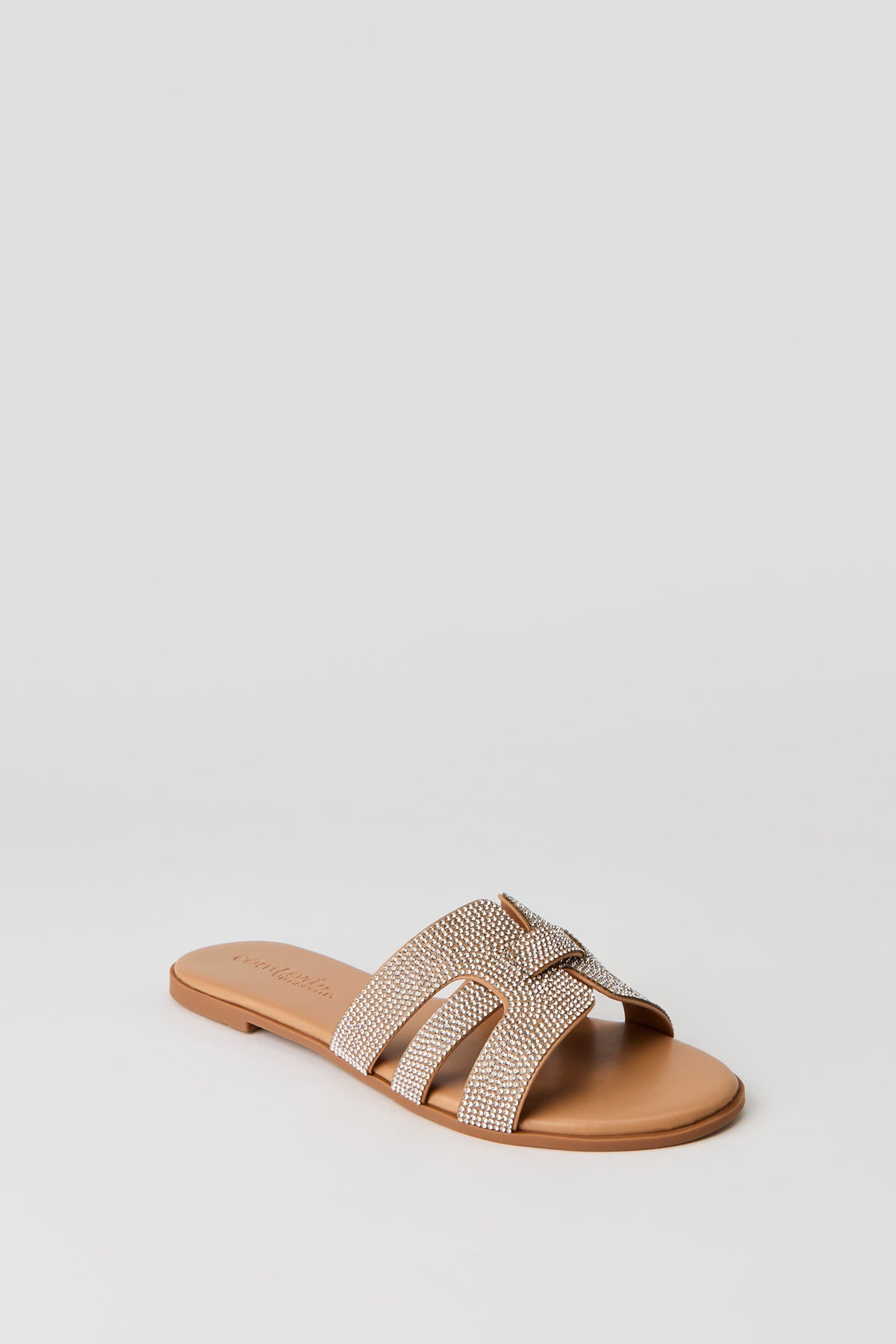 Vue alternative 2. Sandales avec bandes et pierres du Rhin