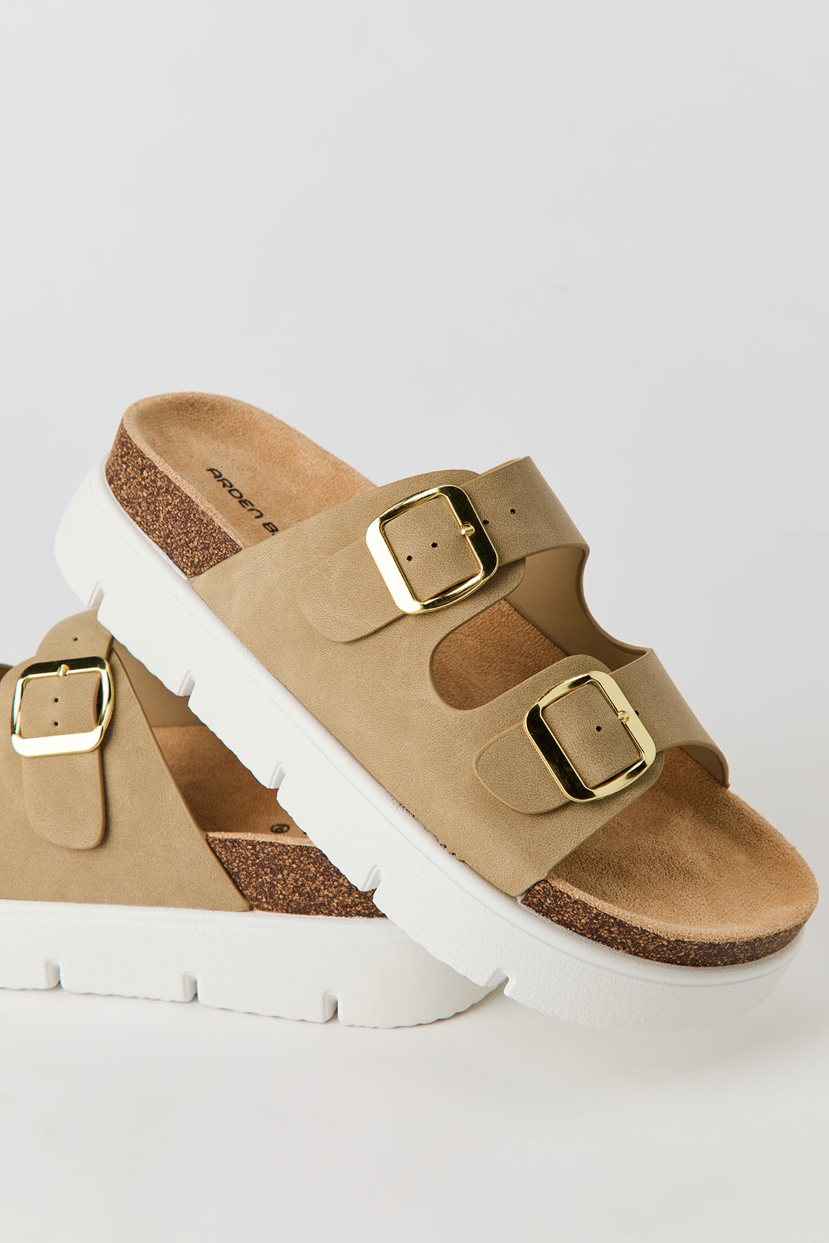 Alt View 4. Buckled Chunky Sandal - Ivory