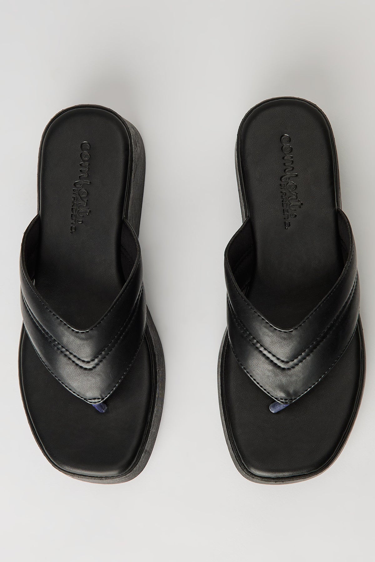 Alt View 4. Thong Wedge Sandal - Black
