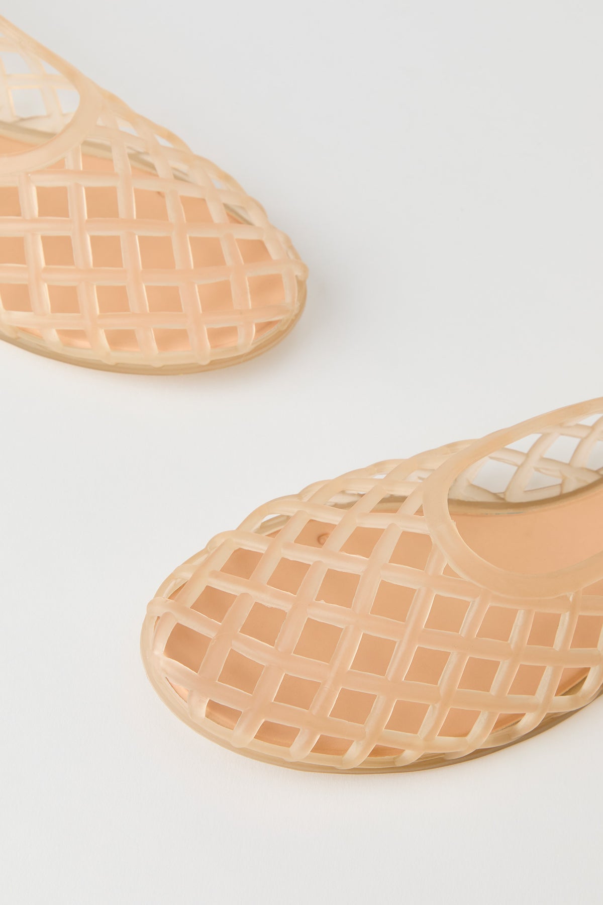 Vue alternative 4. Souliers plats en gelée