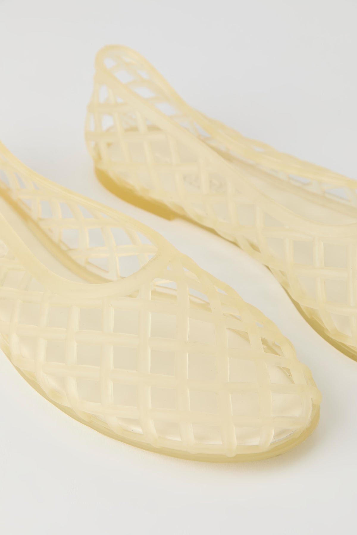 Vue alternative 4. Souliers plats en gelée