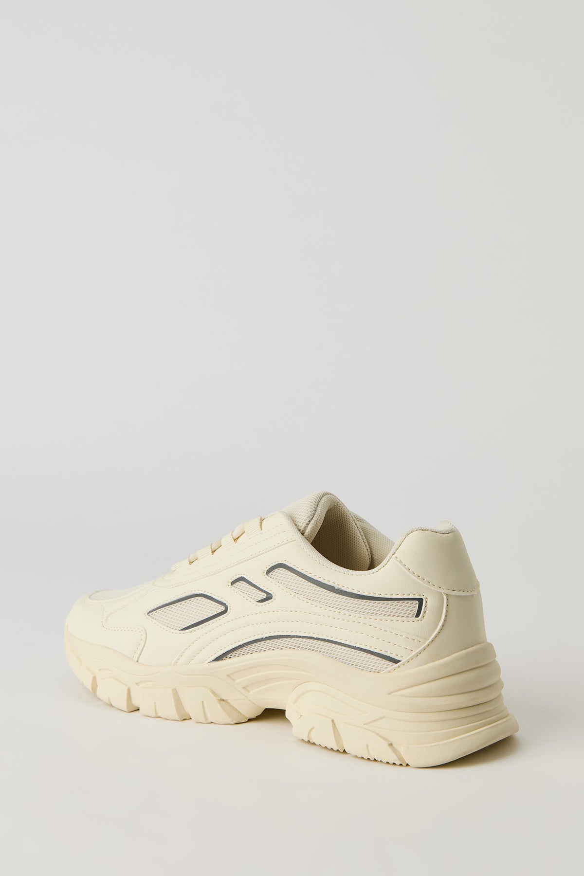 Vue alternative 3. Espadrilles en filet et similicuir