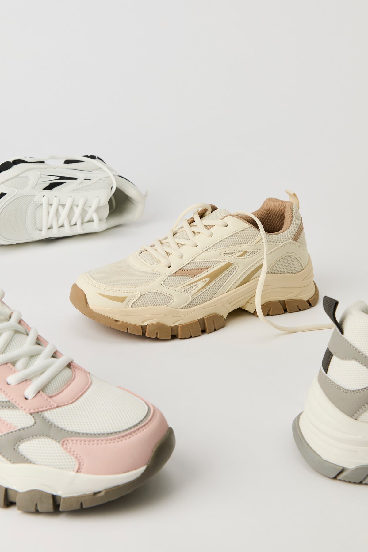 Vue alternative 4. Espadrilles en filet à semelles épaisses