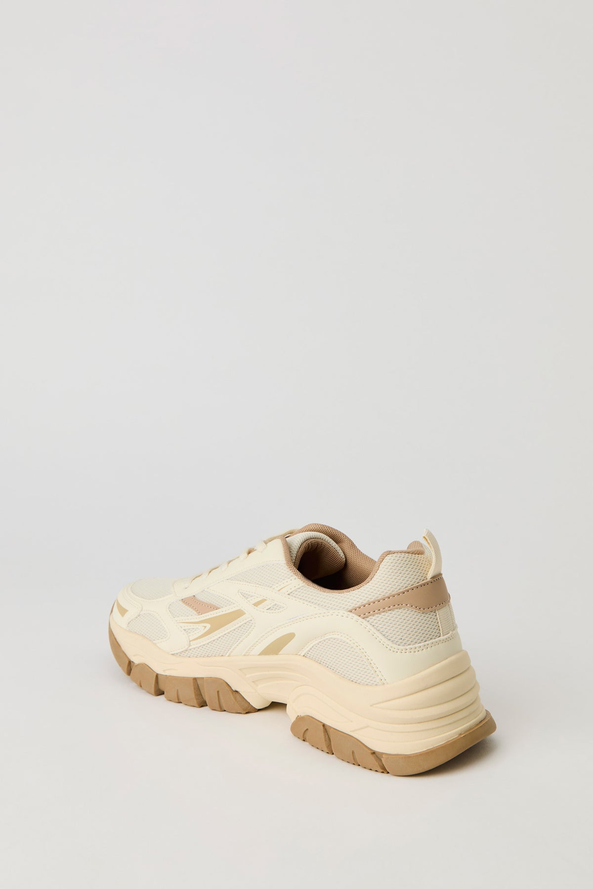 Vue alternative 3. Espadrilles en filet à semelles épaisses