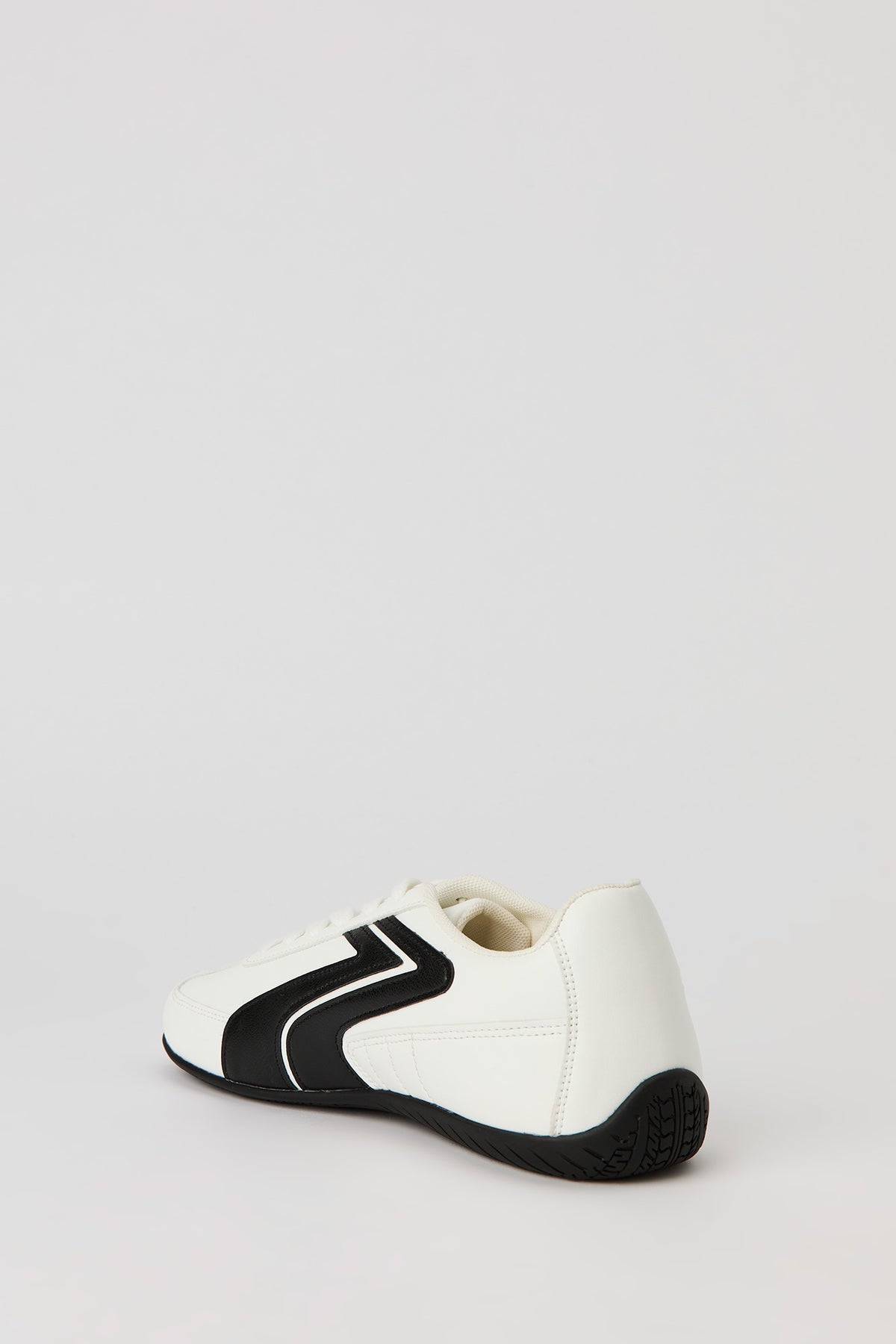 Vue alternative 3. Espadrilles rétro