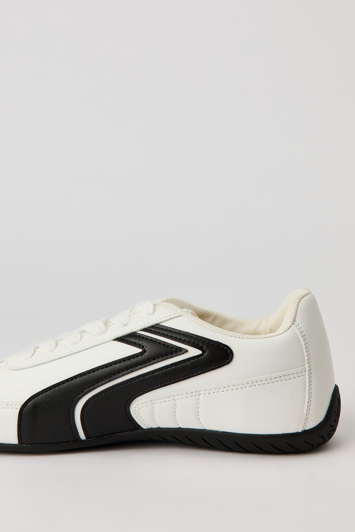 Vue alternative 4. Espadrilles rétro