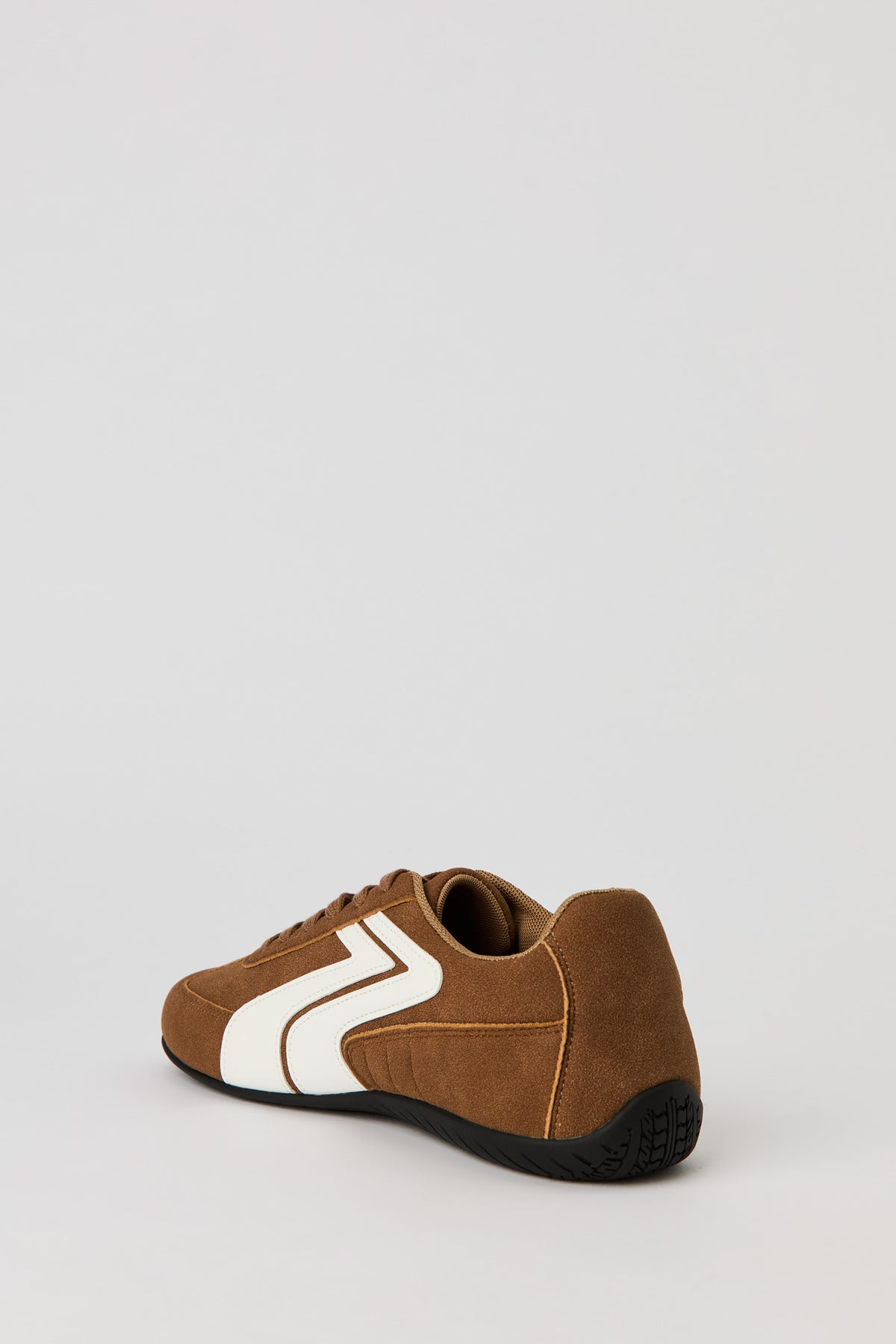 Vue alternative 3. Espadrilles rétro