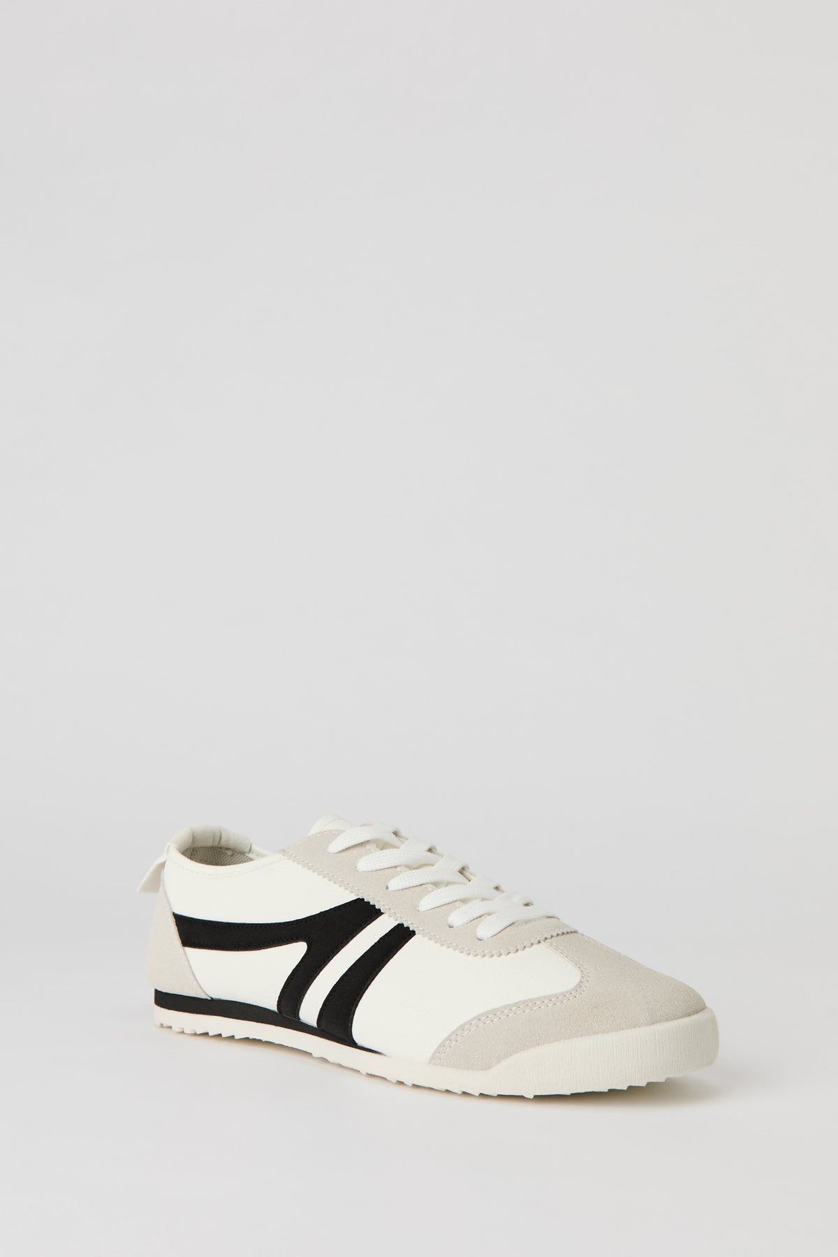 Alt View 2. Retro Sneaker - White