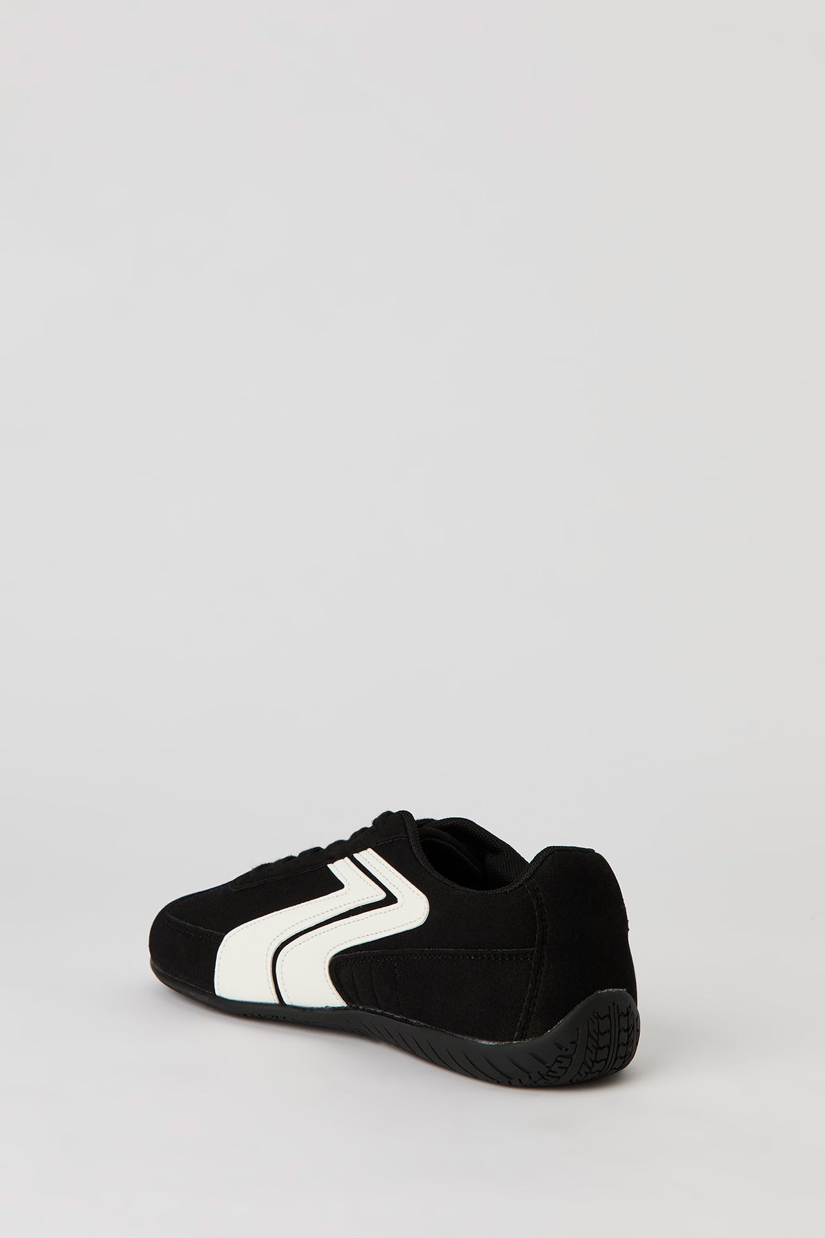 Alt View 3. Retro Sneaker - Black