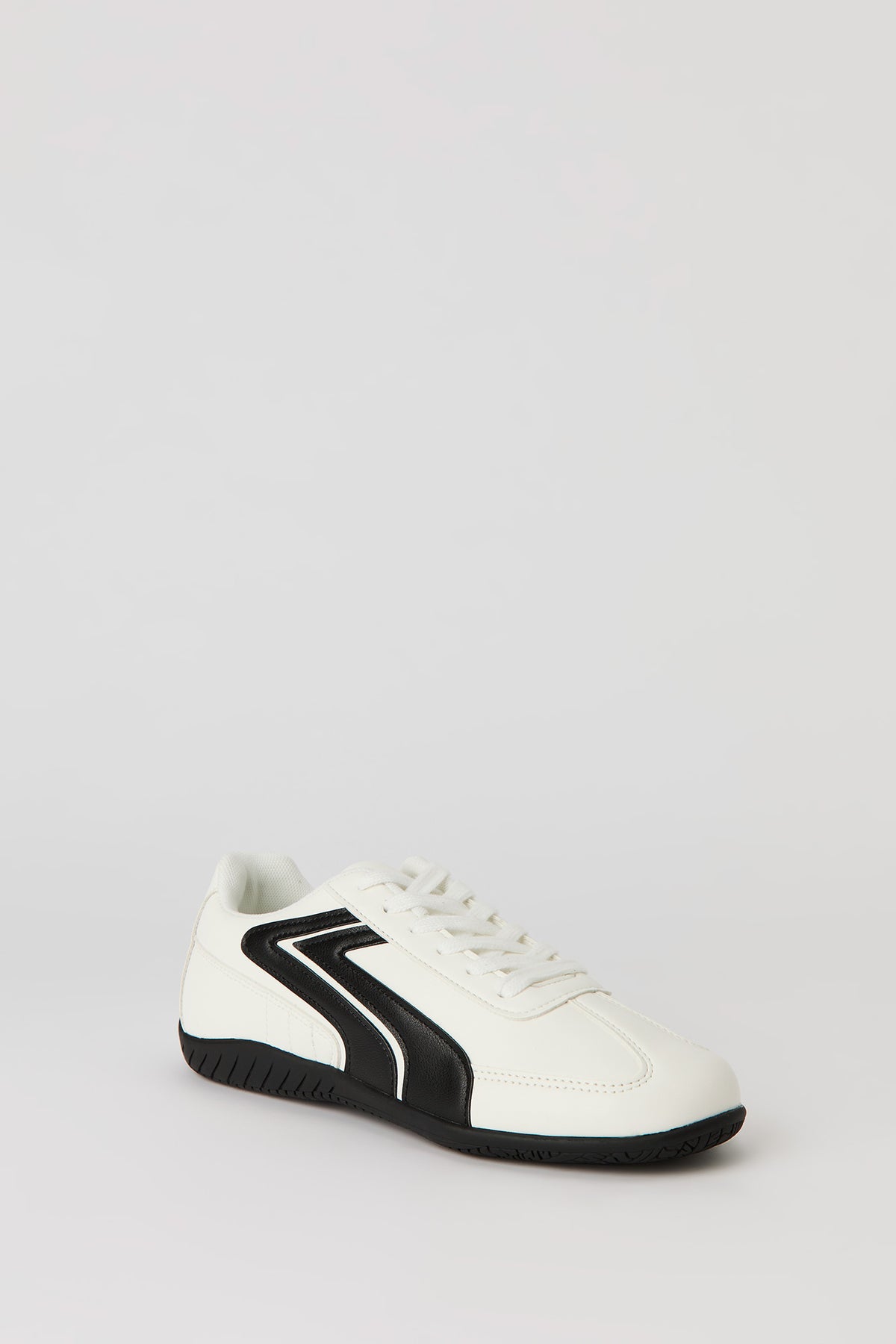 Alt View 2. Retro Sneaker - White