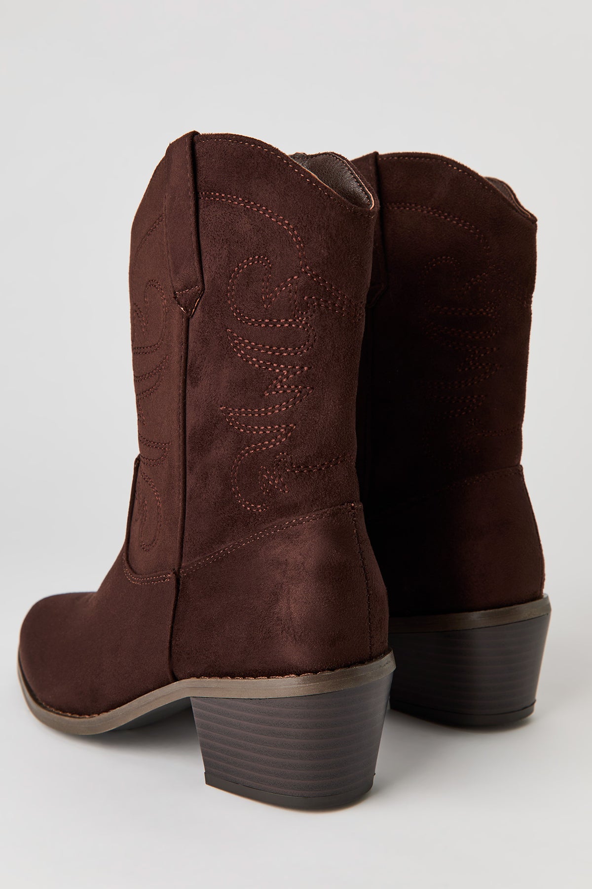 Vue alternative 5. Bottes de cowboy à mi-mollet