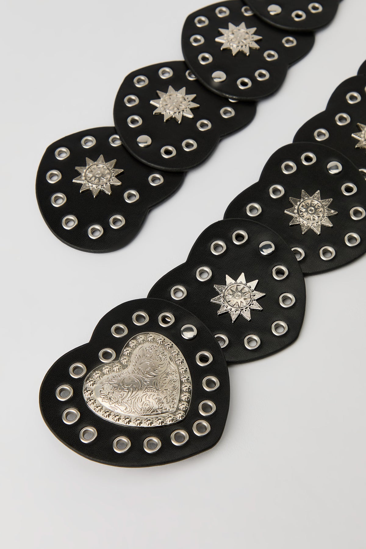 Alt View 2. Western Heart Disc Belt - Solid Black
