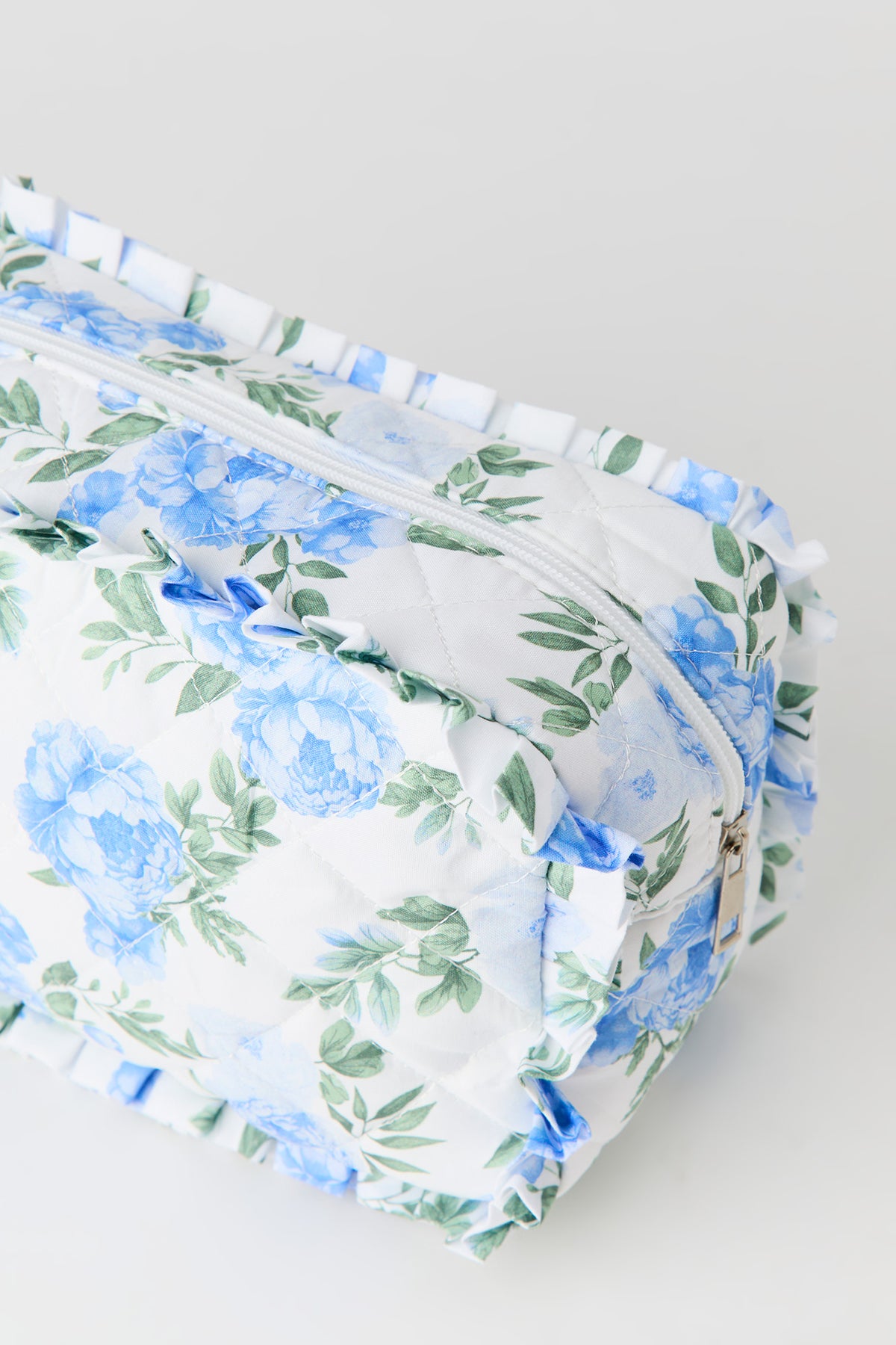 Alt View 4. Ruffle Makeup Bag - Light Blue
