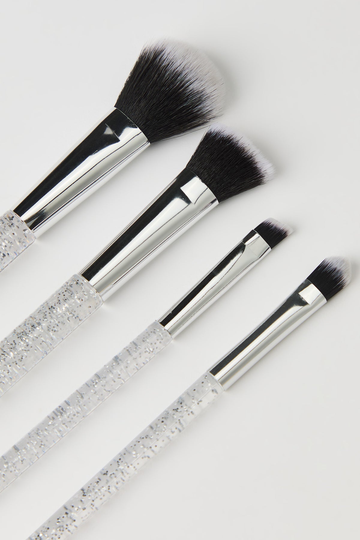 Vue alternative 2. Ensemble-cadeau de soins de beauté (Lot de 6)