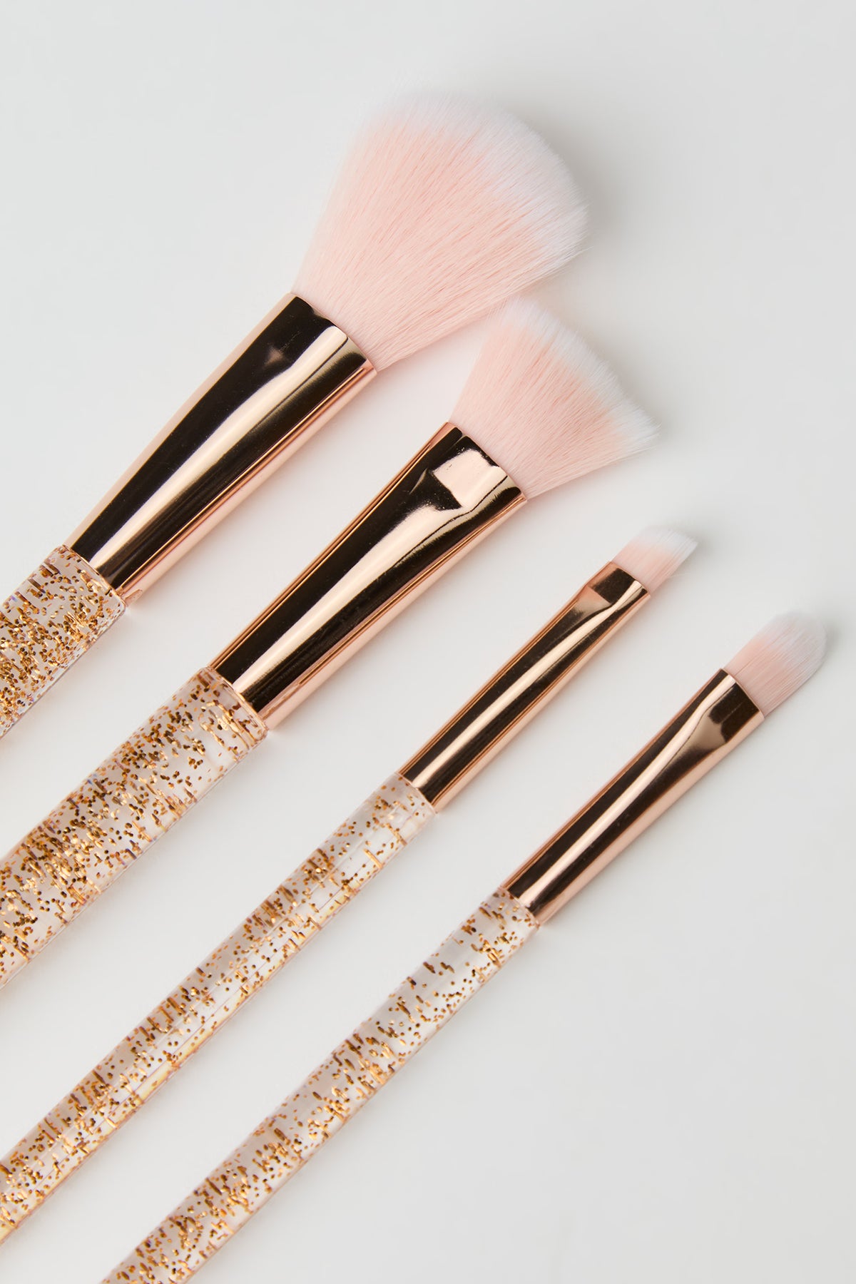 Vue alternative 2. Ensemble-cadeau de soins de beauté (Lot de 6)