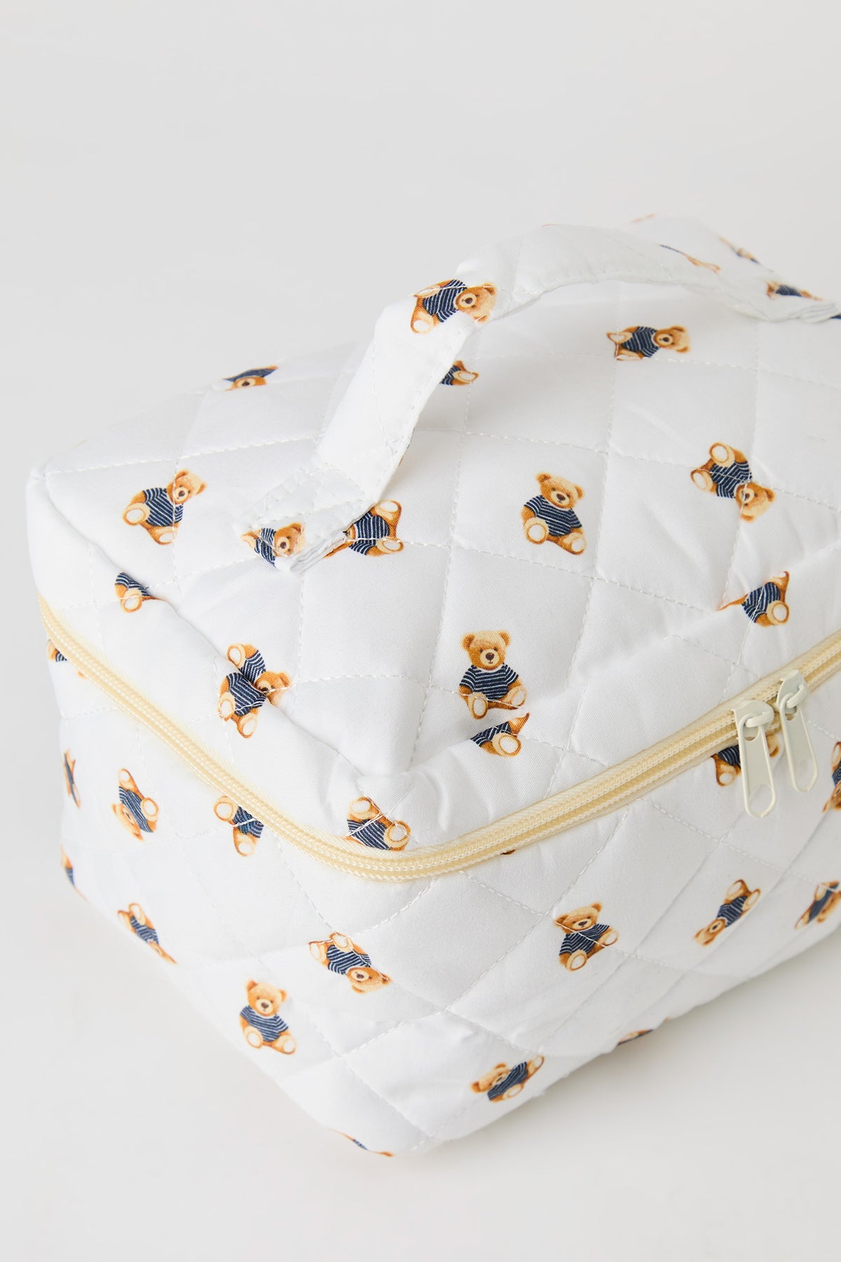 Vue alternative 2. Trousse de maquillage