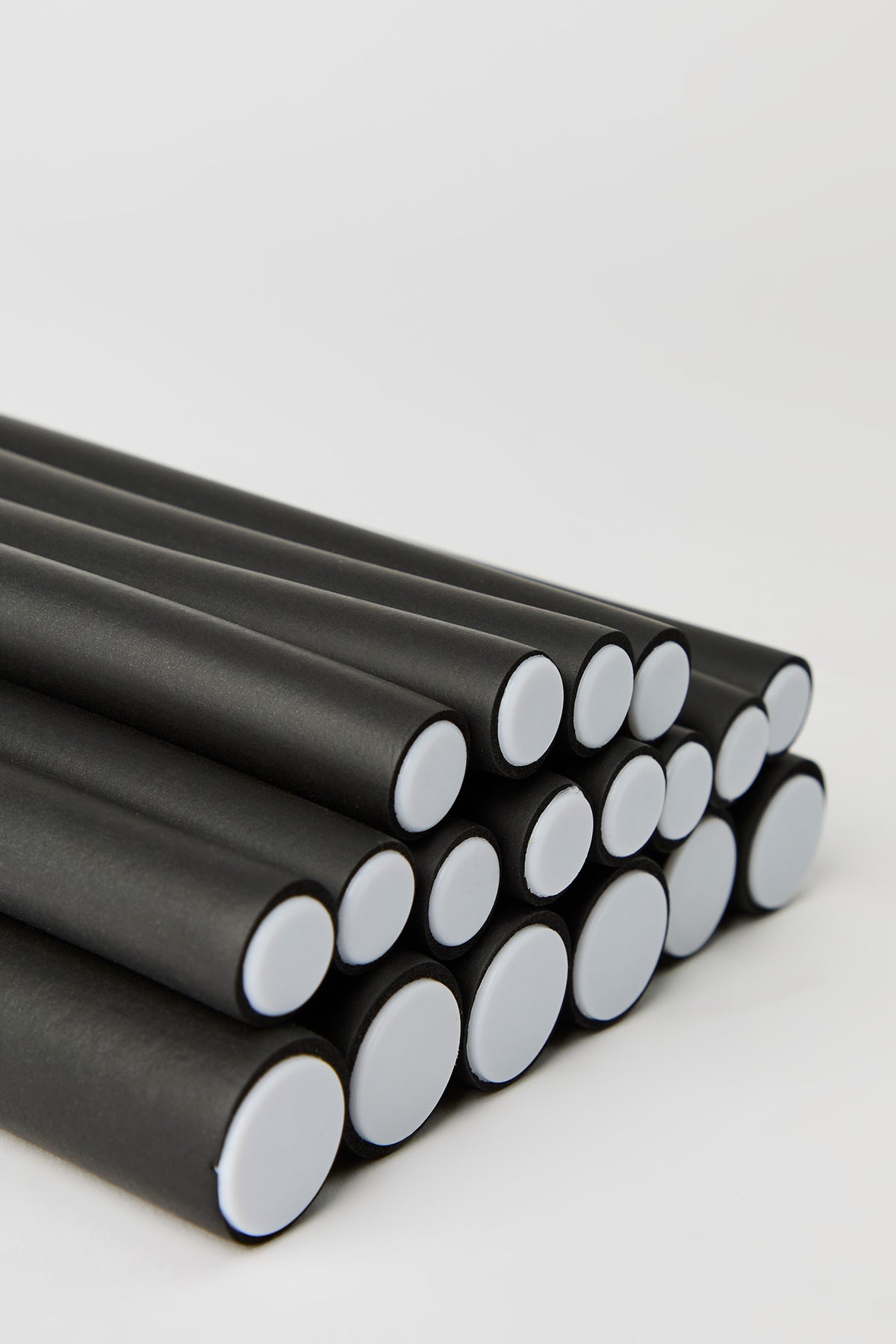 Alt View 2. Heatless Hair Roller Set - Black
