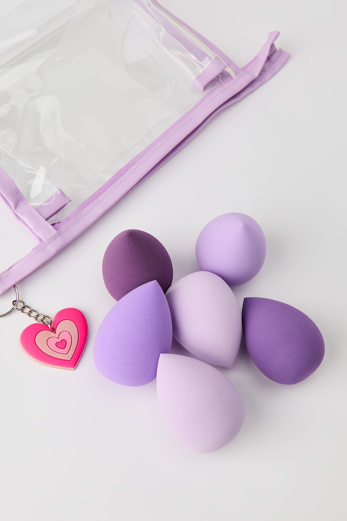 Ensemble avec éponge et trousse de maquillage