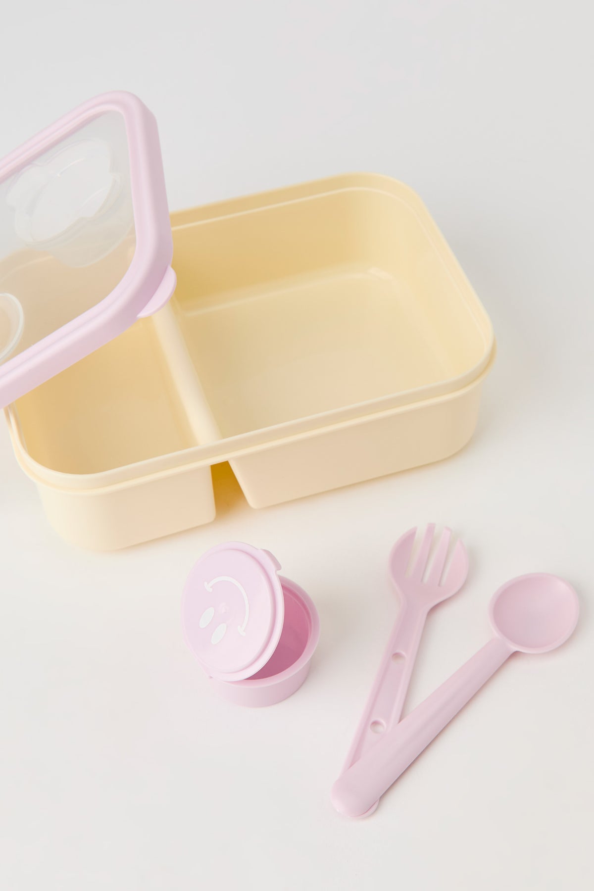 Vue alternative 2. Ensemble de boîte à lunch