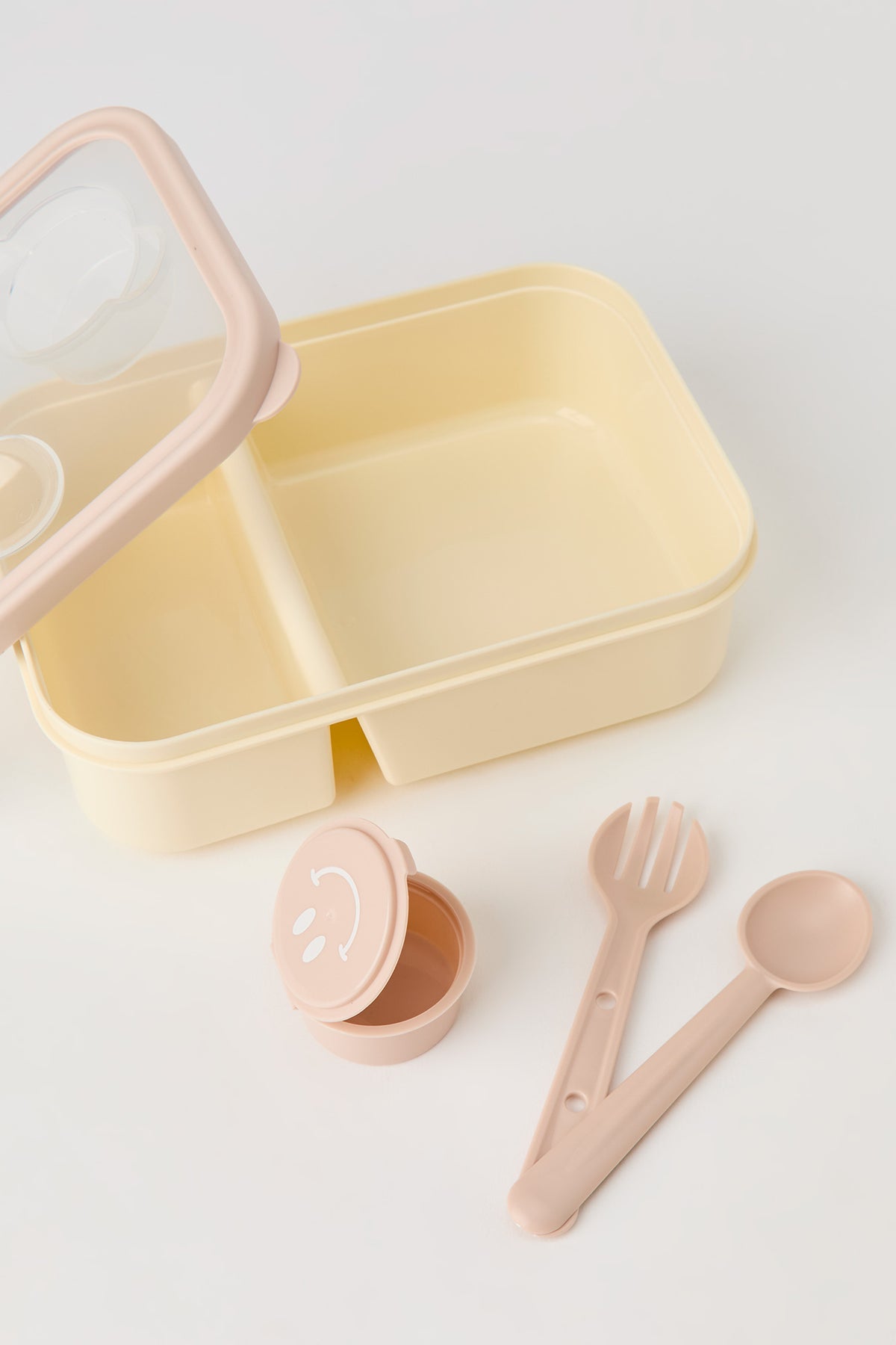 Vue alternative 2. Ensemble de boîte à lunch