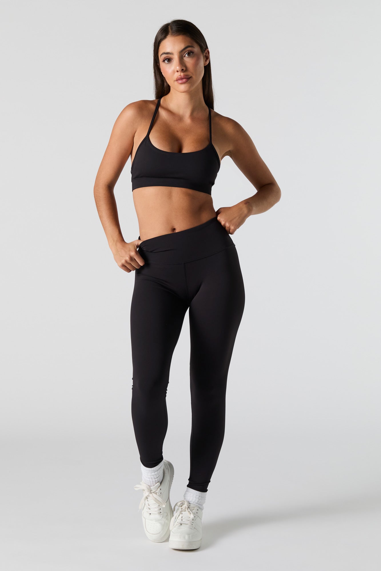 Active Scoop Neck Sports Bra