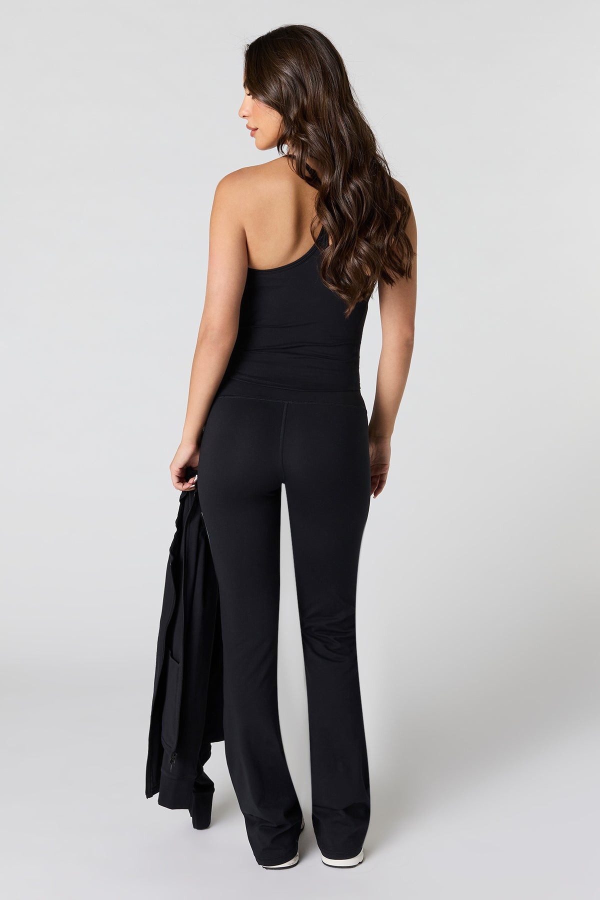Vue alternative 3. Pantalon évasé à haute densité Active