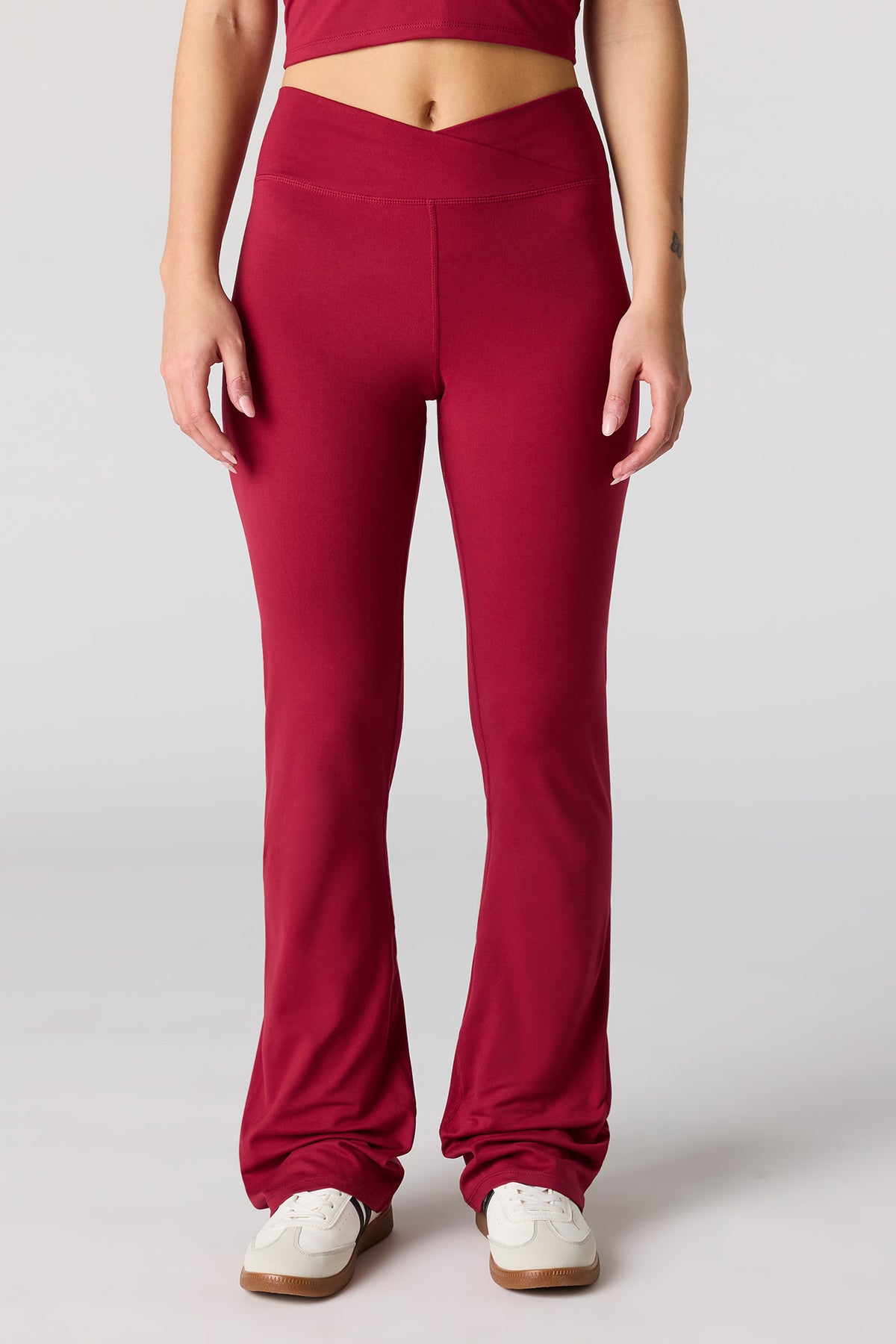 Vue alternative 2. Pantalon Activehaute densité à jambe évasée