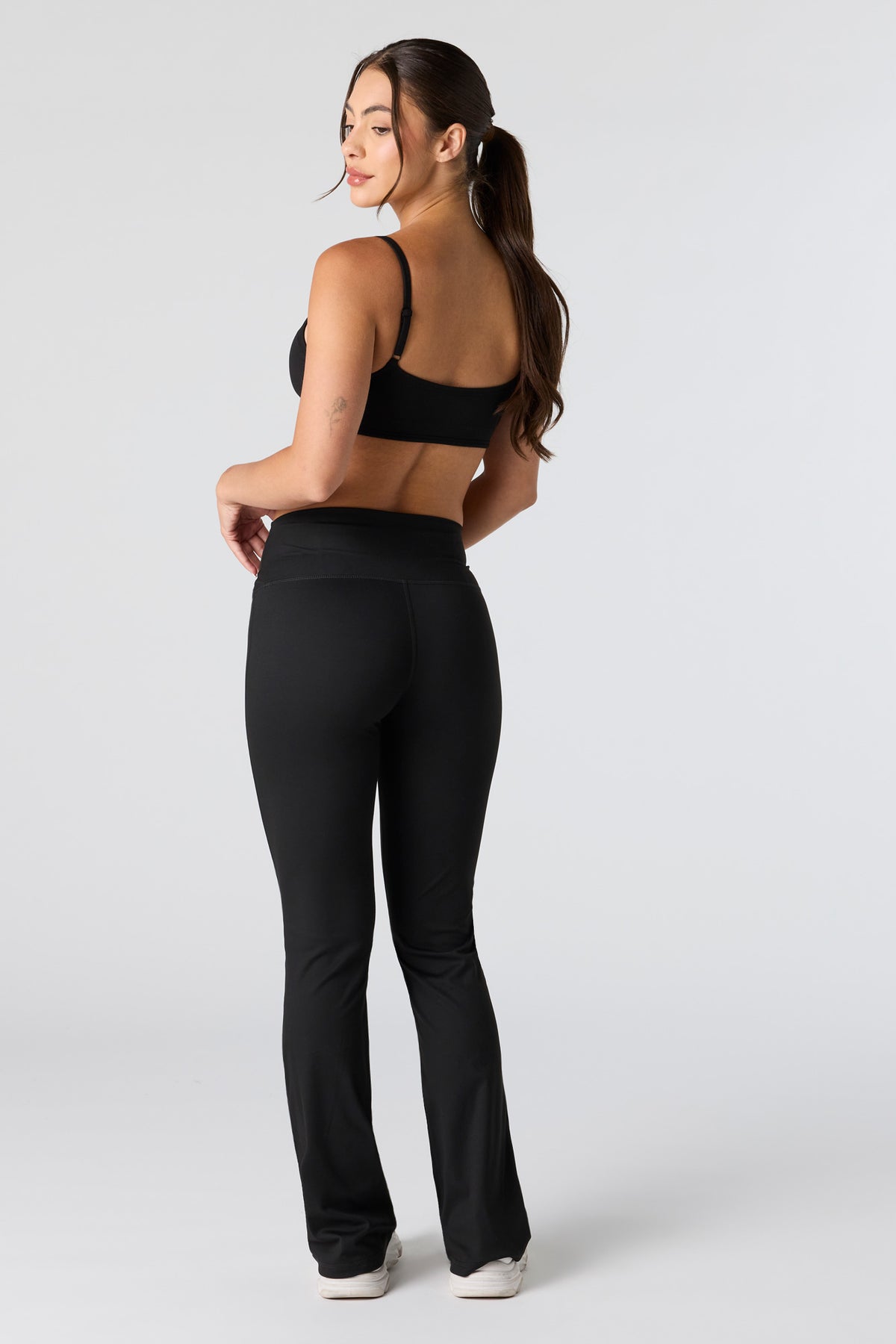 Alt View 3. U/A Back Pocket Flare Pant - Black
