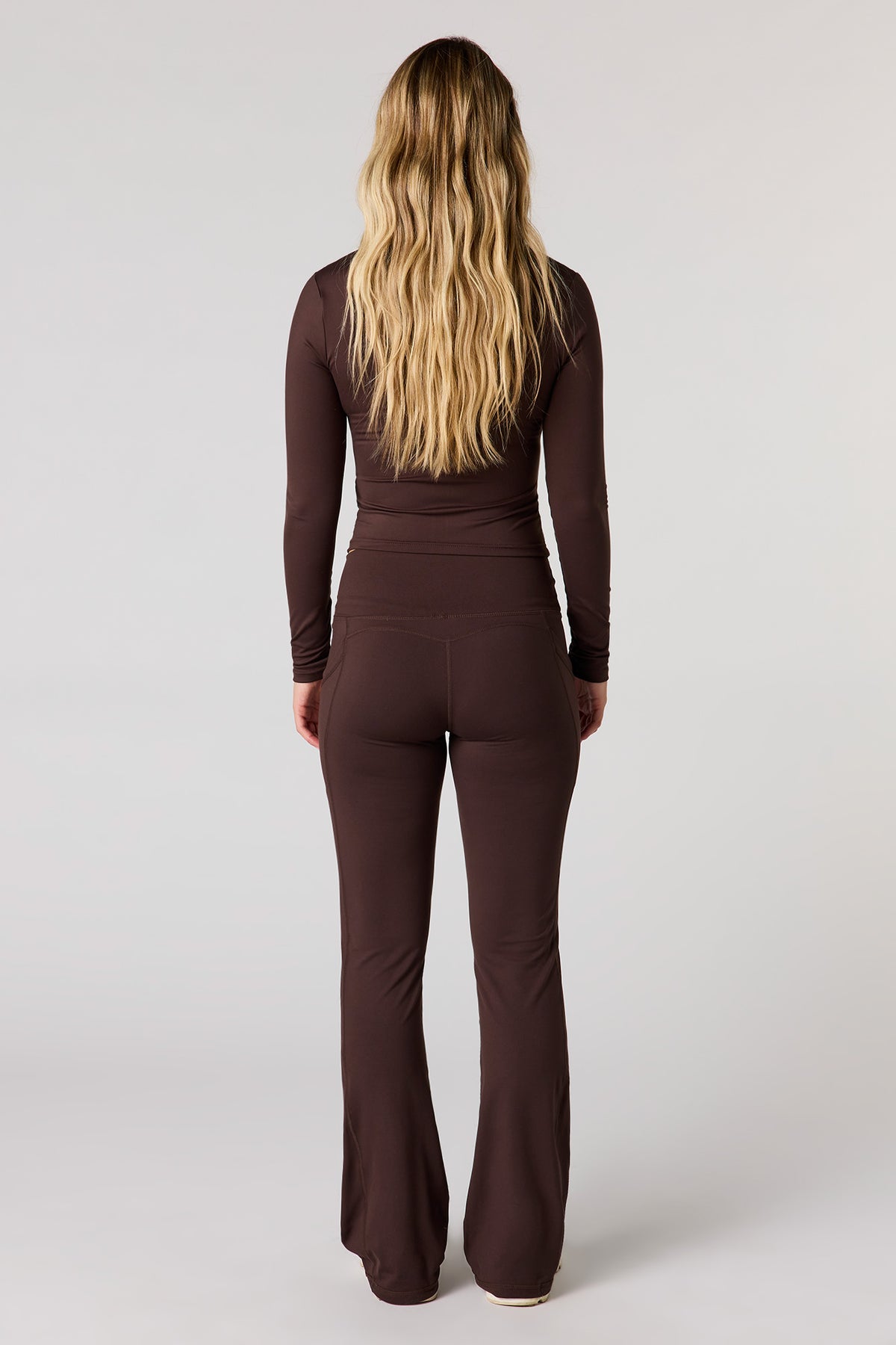 Alt View 3. U/A Flare Pant with Pockets - Heather Grey