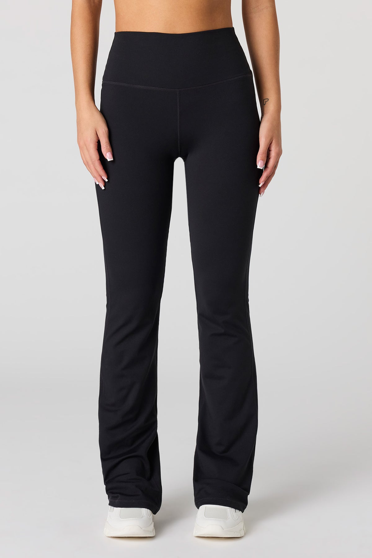 Alt View 2. U/A Back Pocket Flare Pant - Black