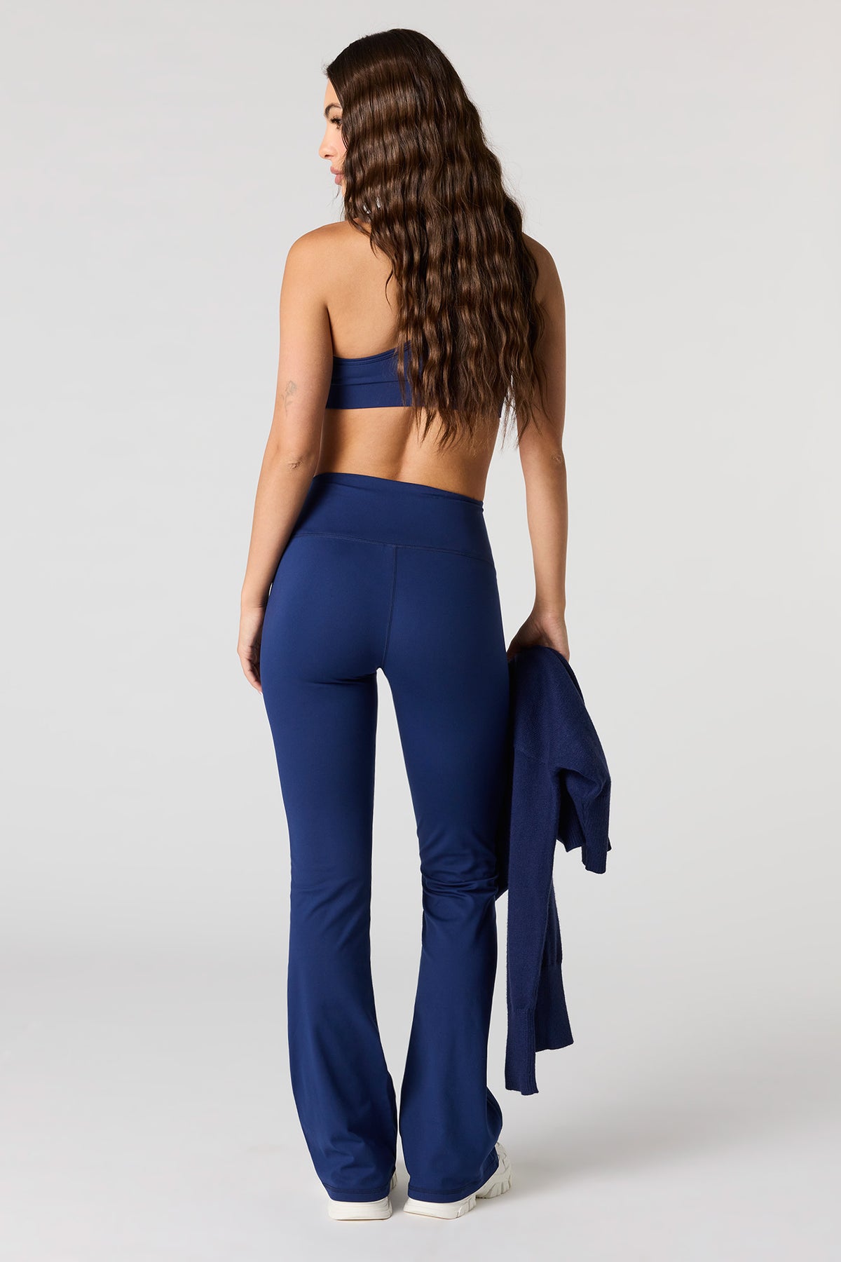 Alt View 3. U/A Back Pocket Flare Pant - Light Pink