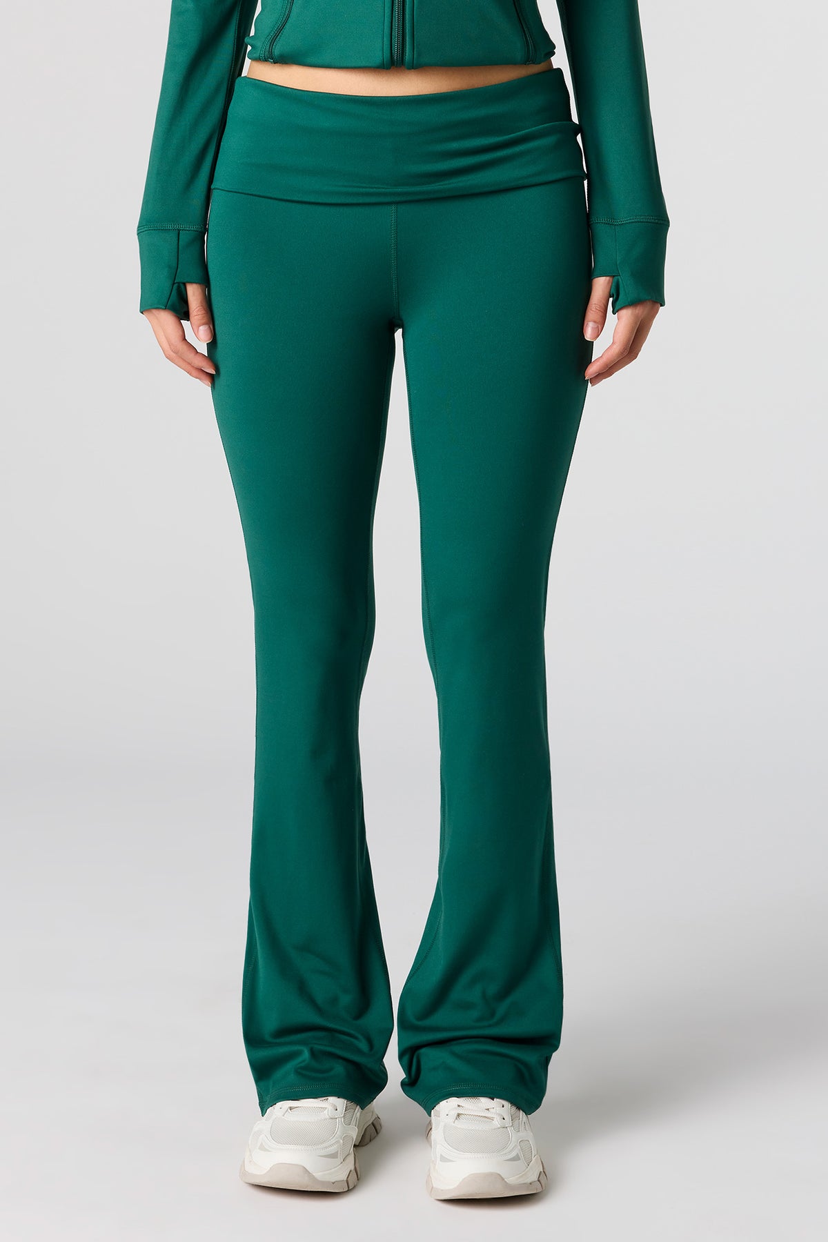 Vue alternative 2. Legging Active à jambe évasée et taille repliée