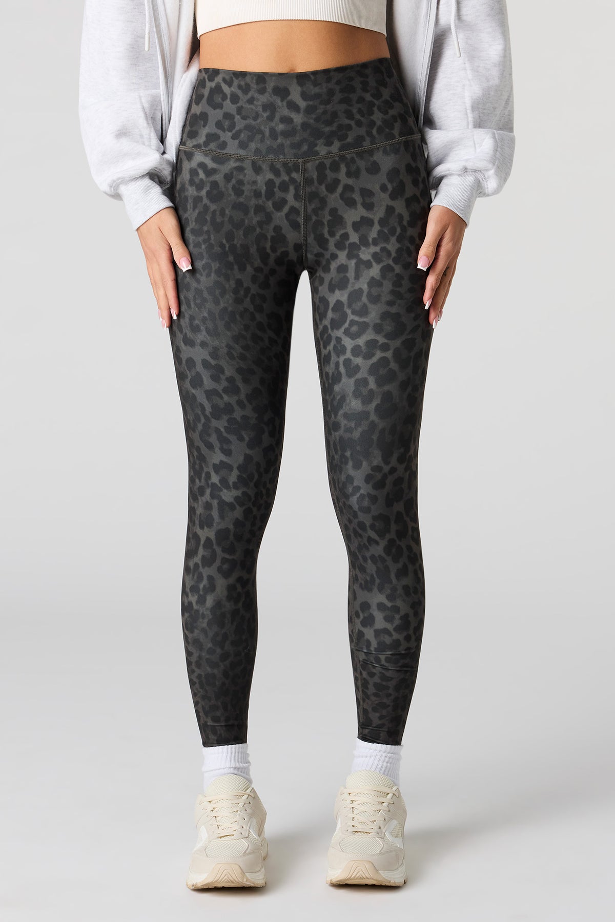 Alt View 2. Active Back Pocket Legging - Yellow