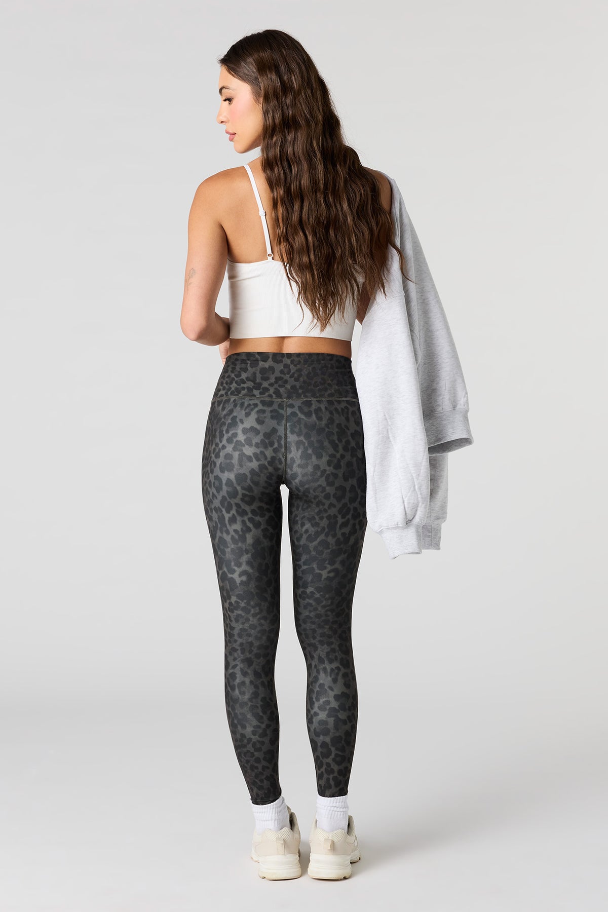 Alt View 3. Active Back Pocket Legging - Yellow