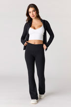 Pantalon Active à jambe évasée avec poches latérales