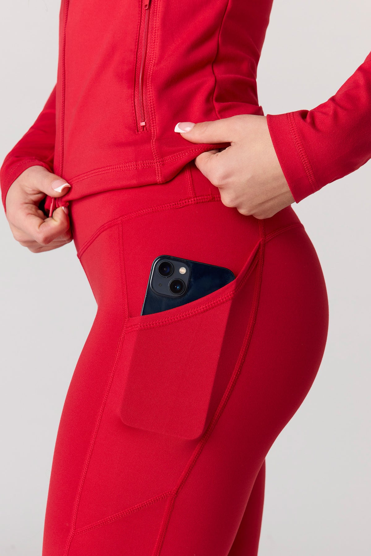 Vue alternative 13. Pantalon Active à jambe évasée avec poches latérales