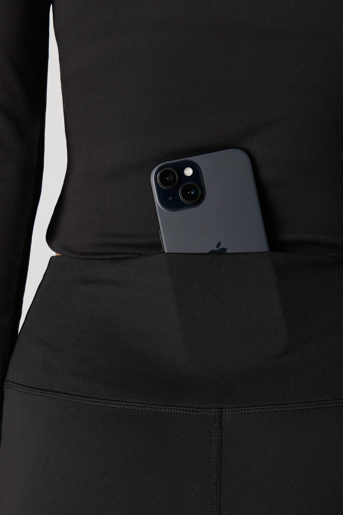 Vue alternative 4. Legging Active à jambe évasée avec poches arrière
