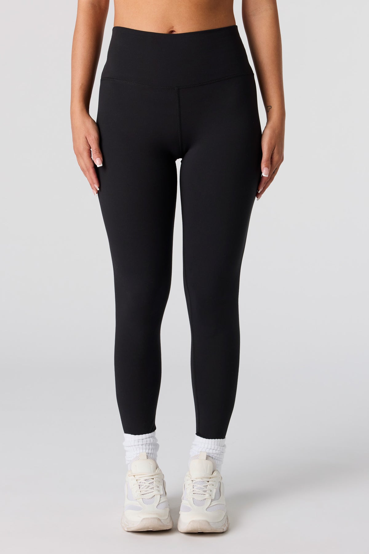 Alt View 2. U/A Back Pocket Pant - Black