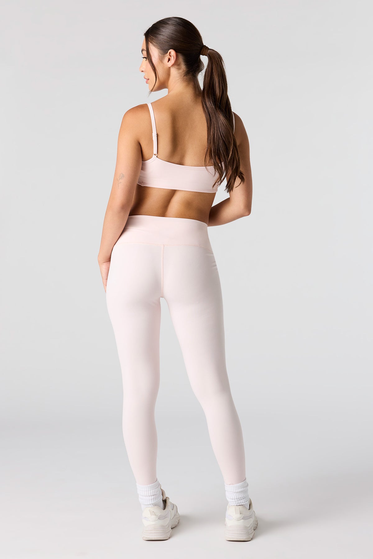 Alt View 16. U/A Back Pocket Pant - Heather Grey