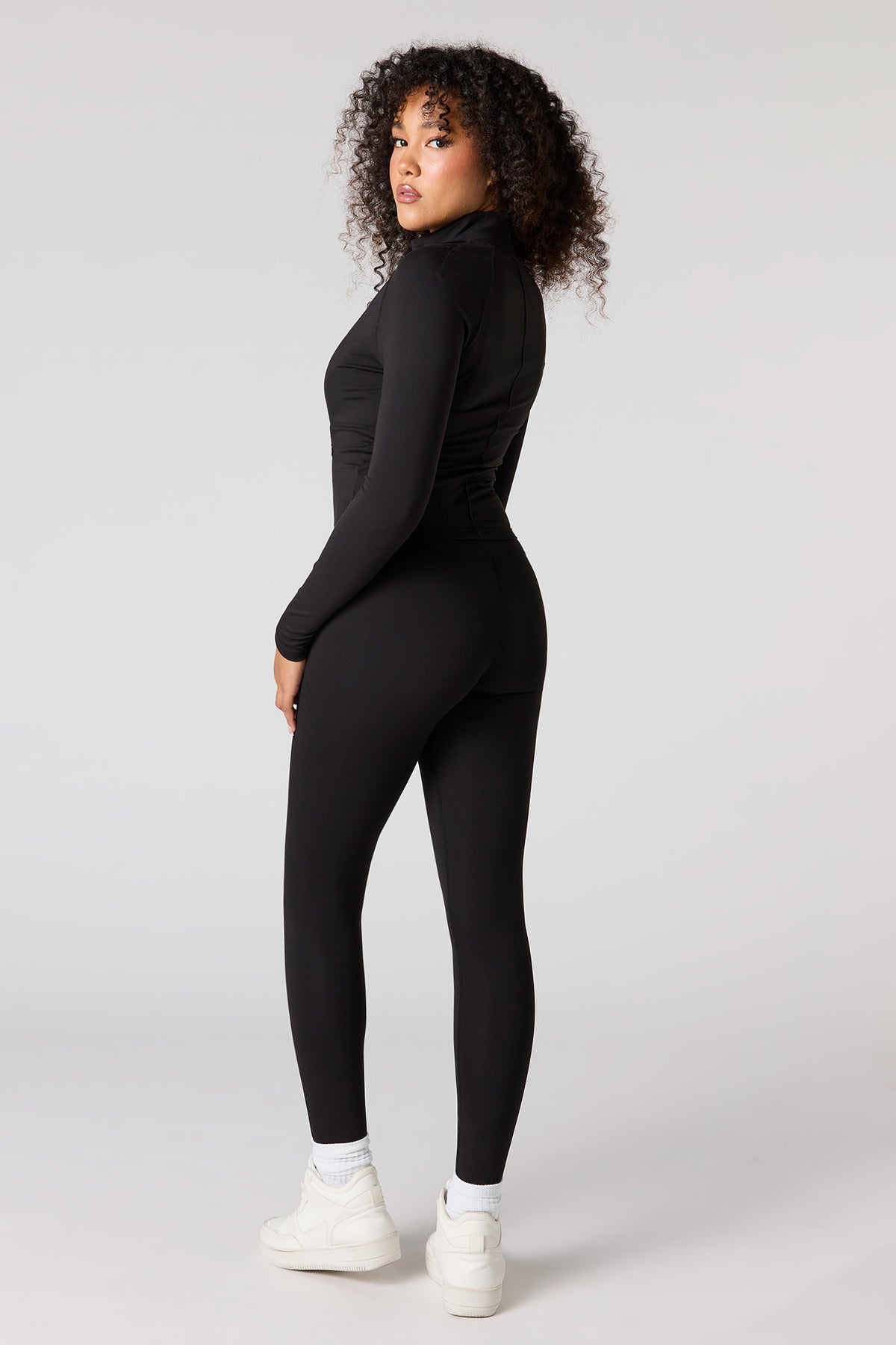 Alt View 3. U/A Legging - Black