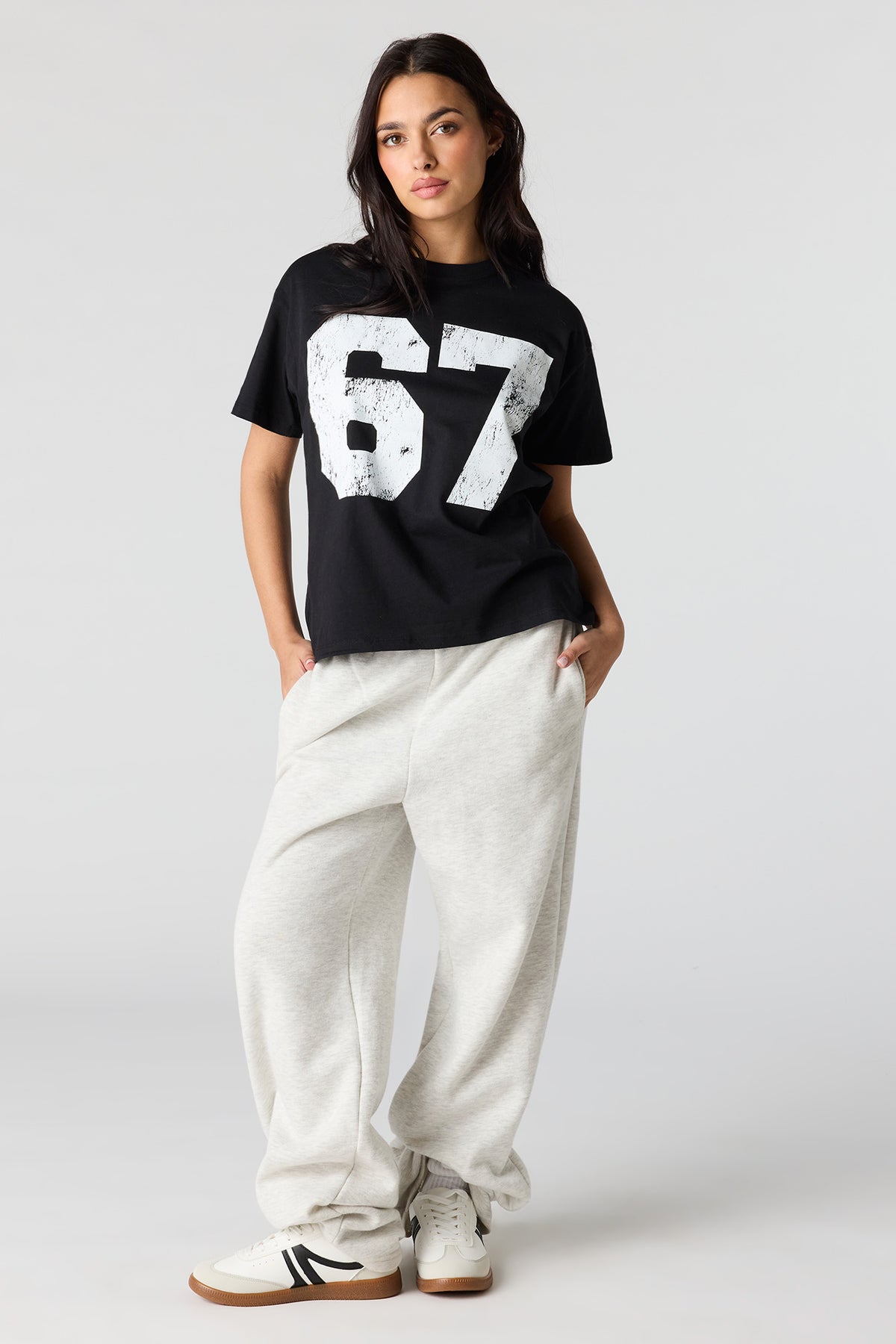 Vue alternative 3. T-shirt de coupe garçonne imprimé