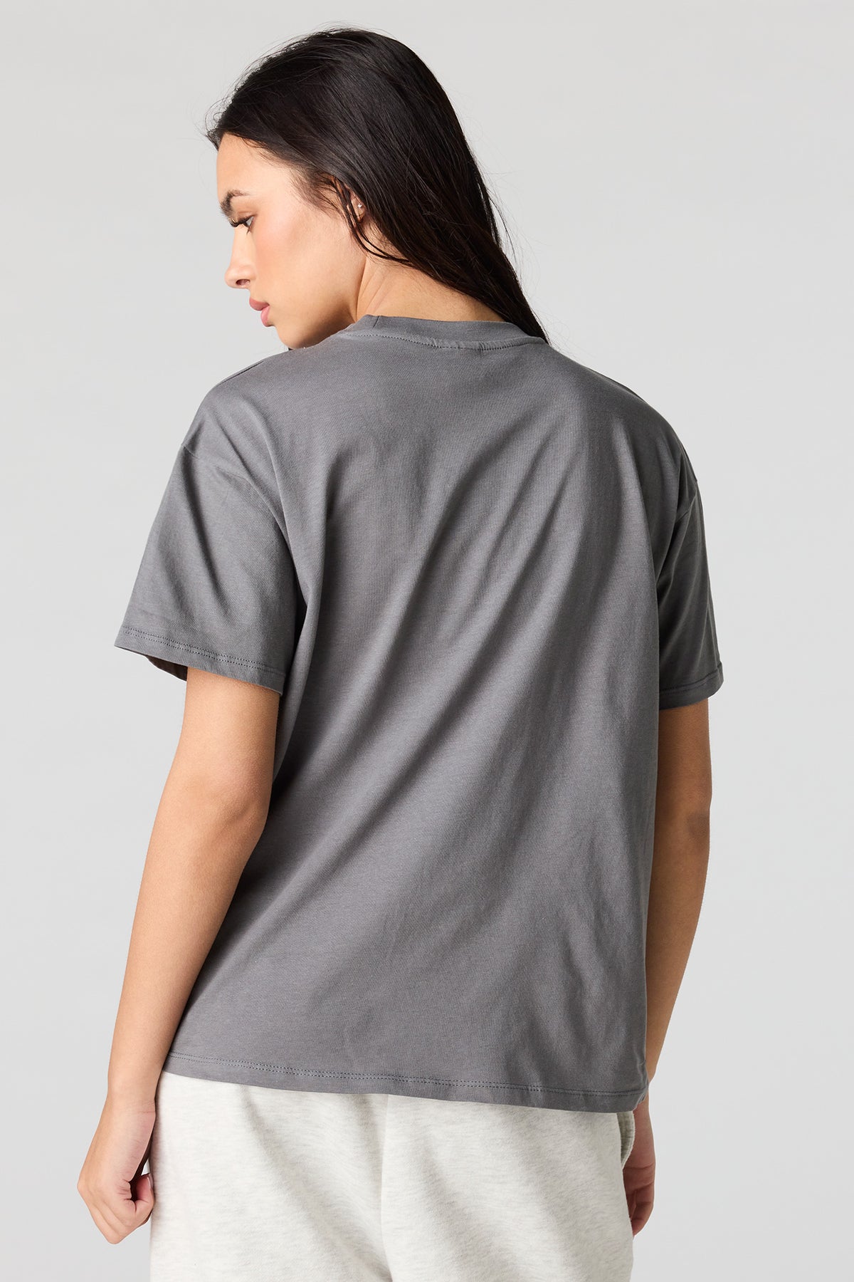 Vue alternative 2. T-shirt de coupe garçonne à imprimé Grunge