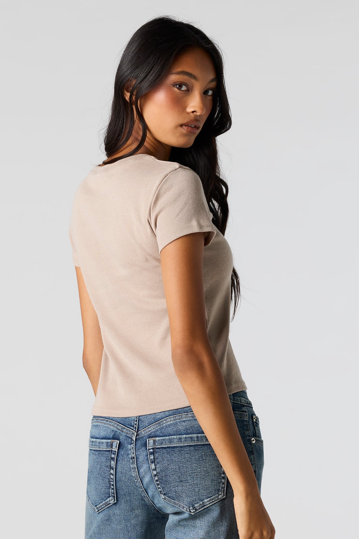 Alt View 2. Graphic Ribbed T-Shirt - Taupe