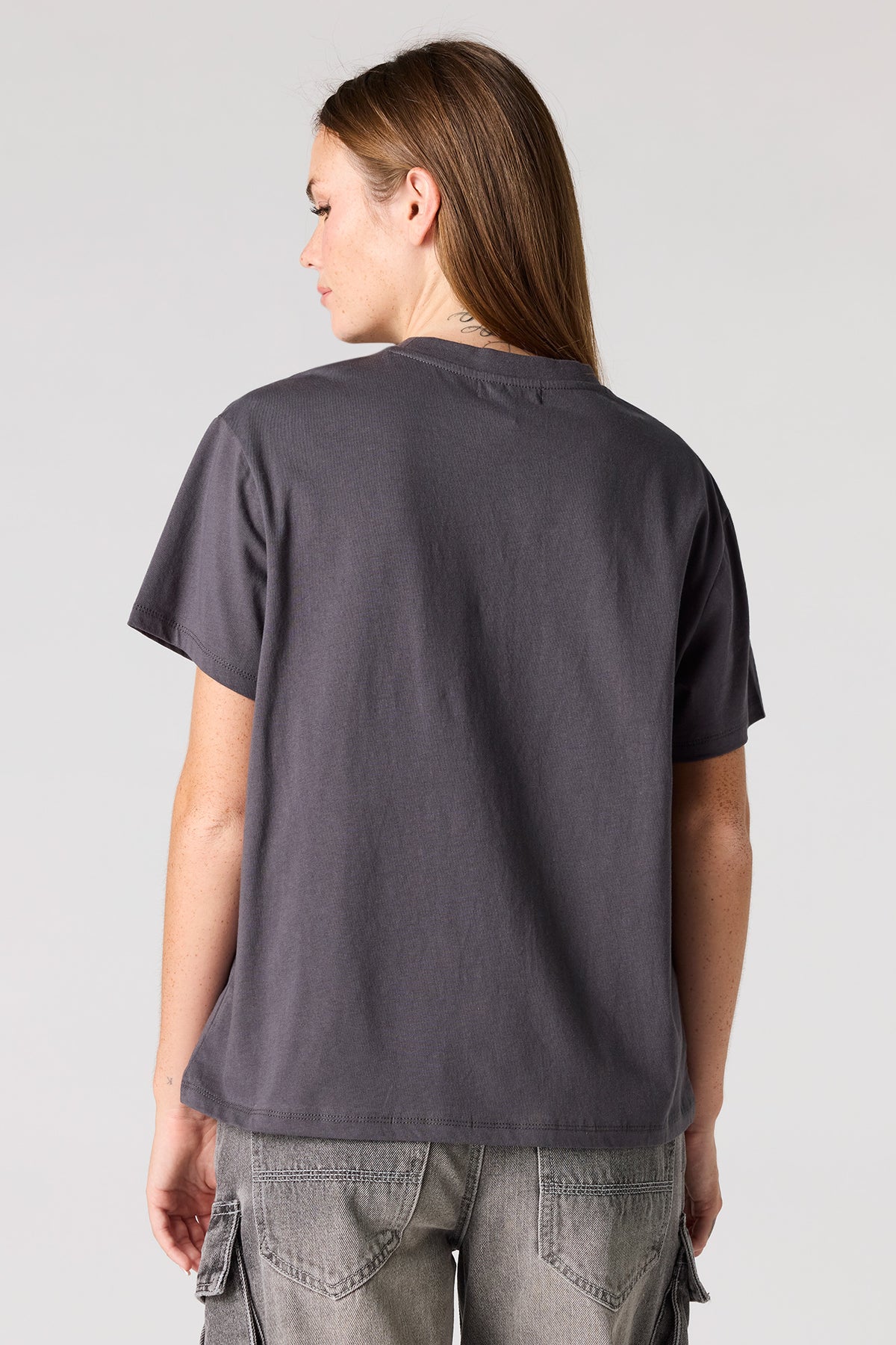Alt View 2. Graphic Boxy Boyfriend T-Shirt - Charcoal