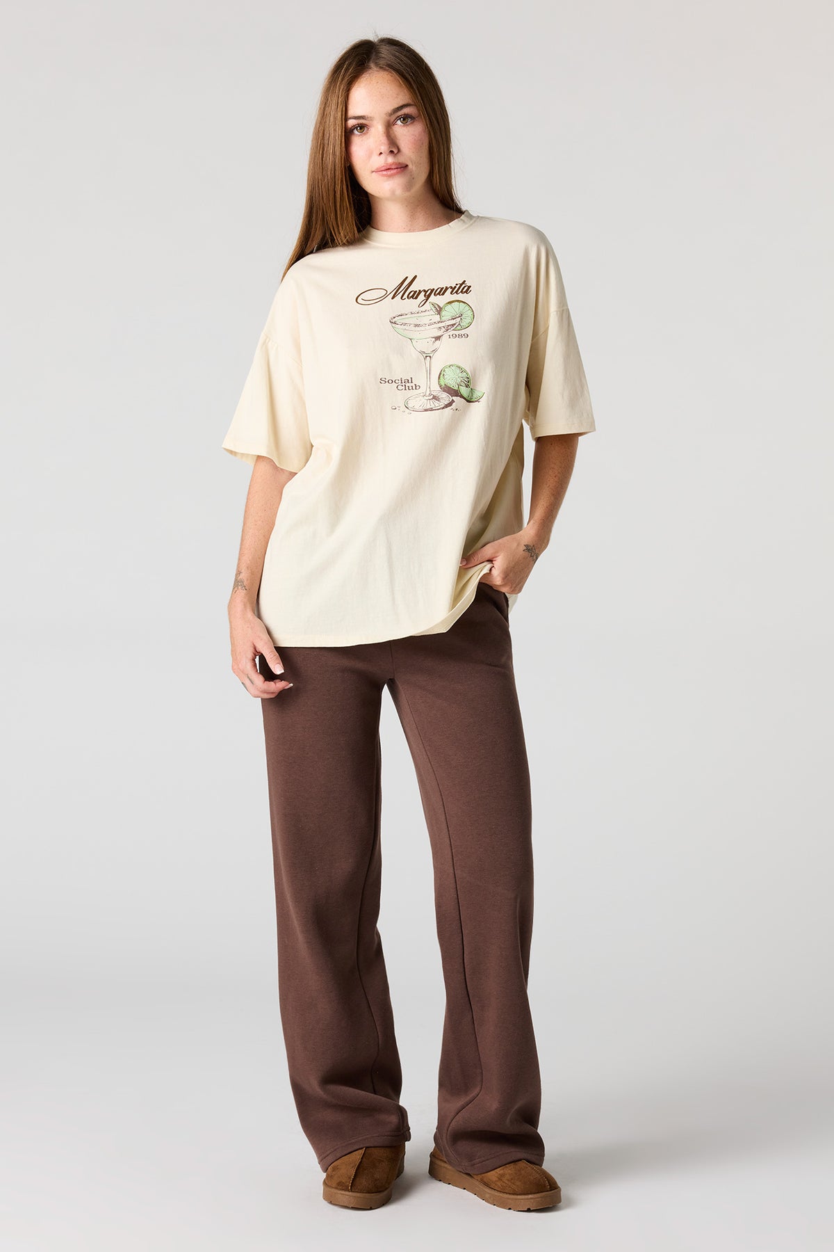 Alt View 2. Cocktail Graphic Oversized T-Shirt - Tan