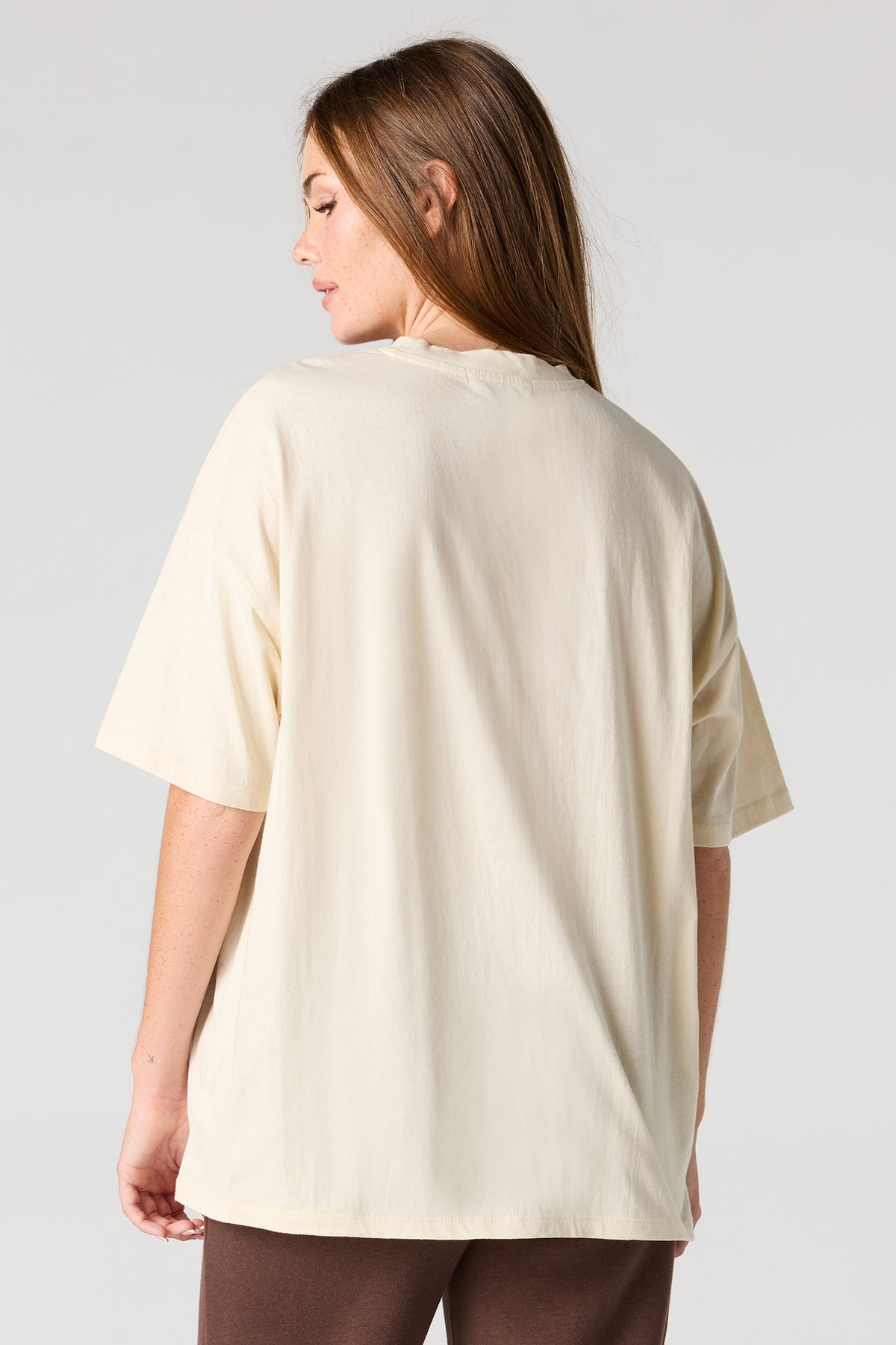 Alt View 3. Cocktail Graphic Oversized T-Shirt - Tan