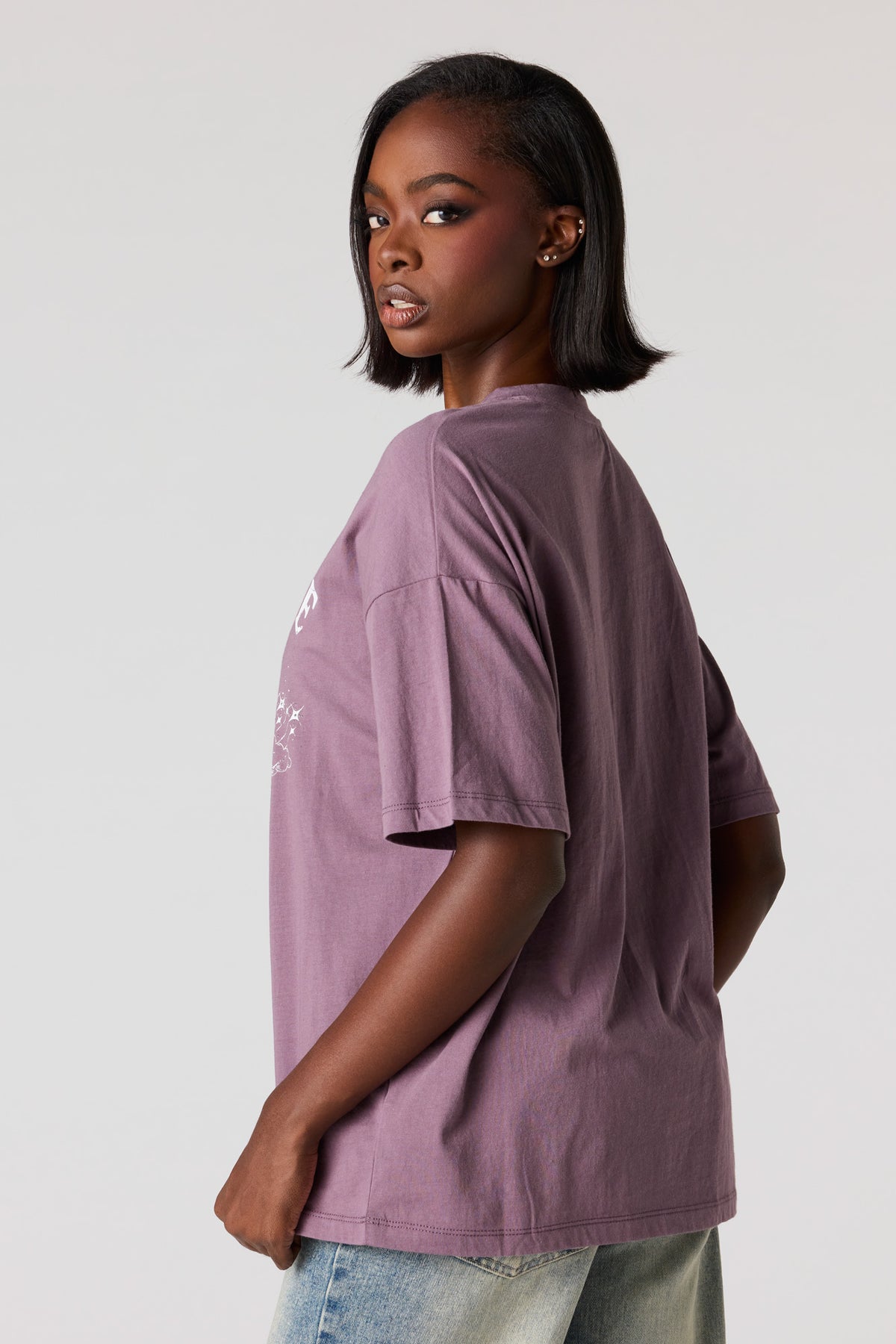 Vue alternative 2. T-shirt surdimensionné à imprimé Mystic